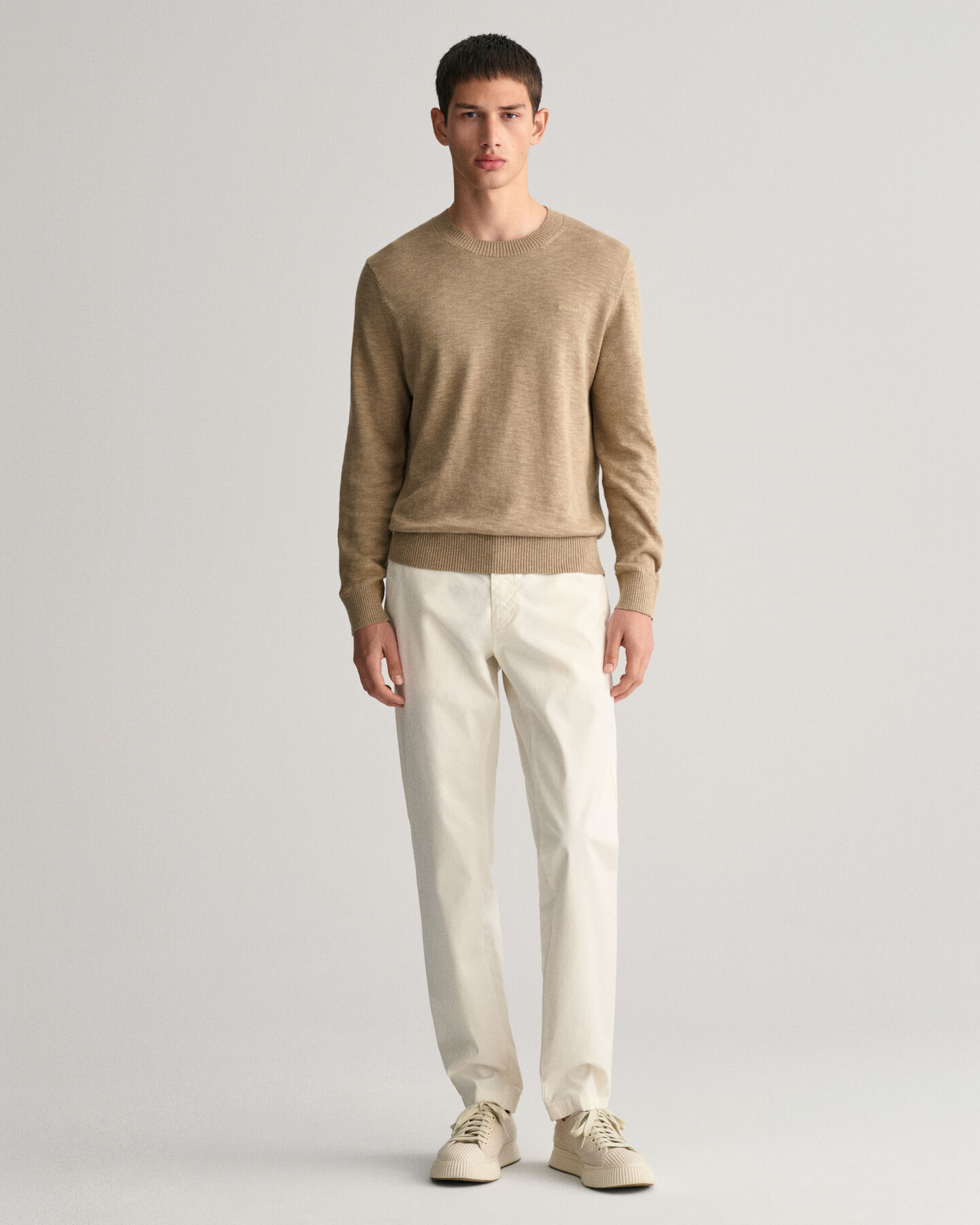 Slim fit ‑mitoitetut Sunfaded-chinot