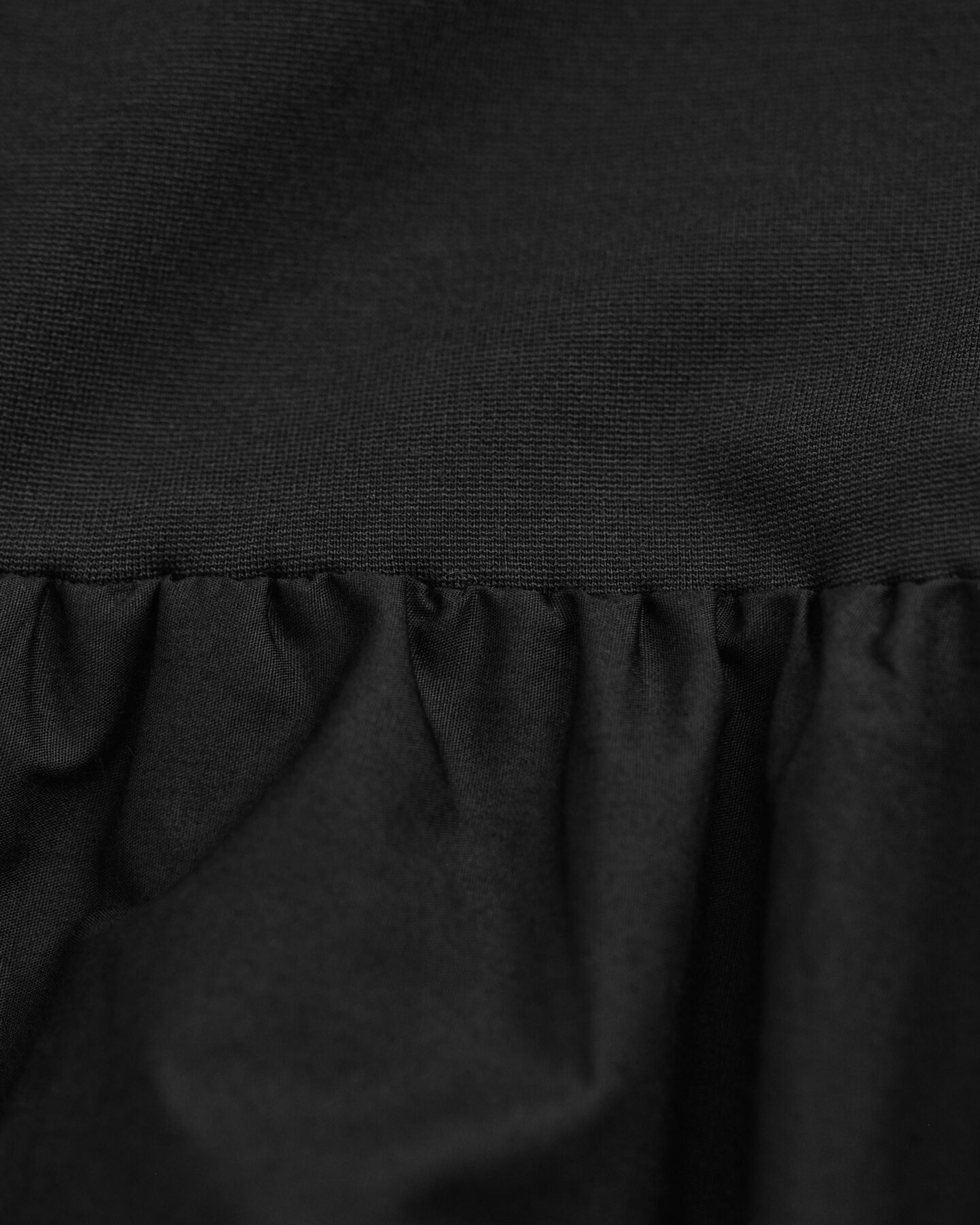 Midimittainen kudottu jerseymekko