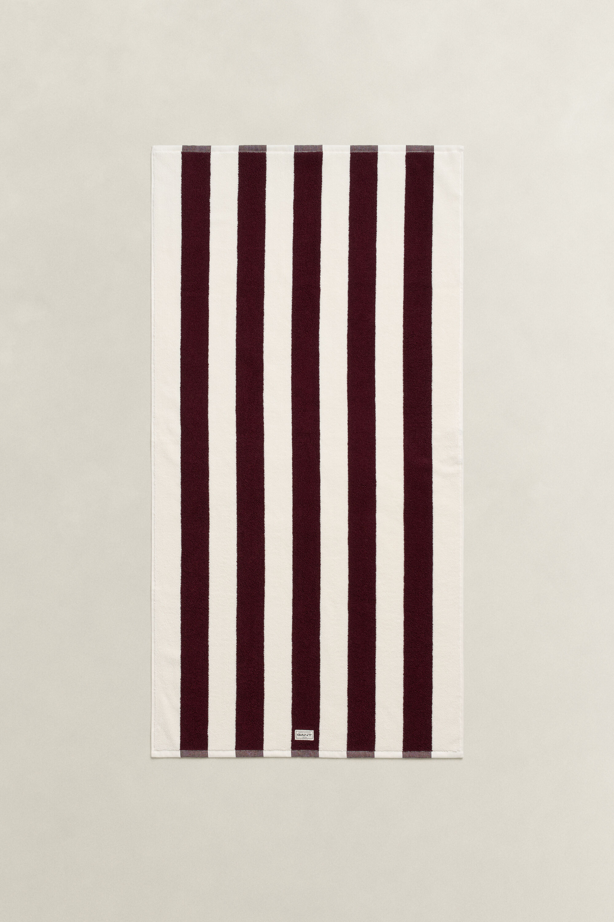 Raidallinen pyyhe (70 cm x 140 cm)