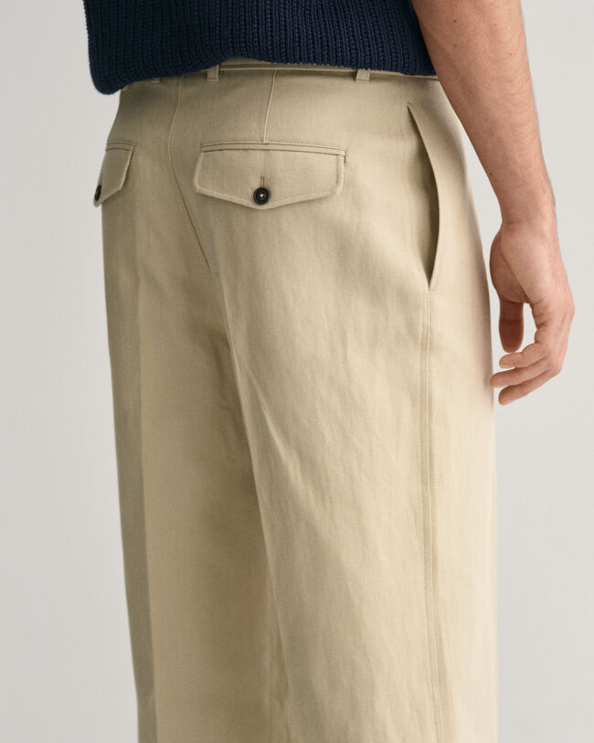 Loose fit ‑mitoitetut puvunhousut