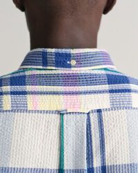 Regular&nbsp;fit ‑mitoitettu Seersucker-madraspaita