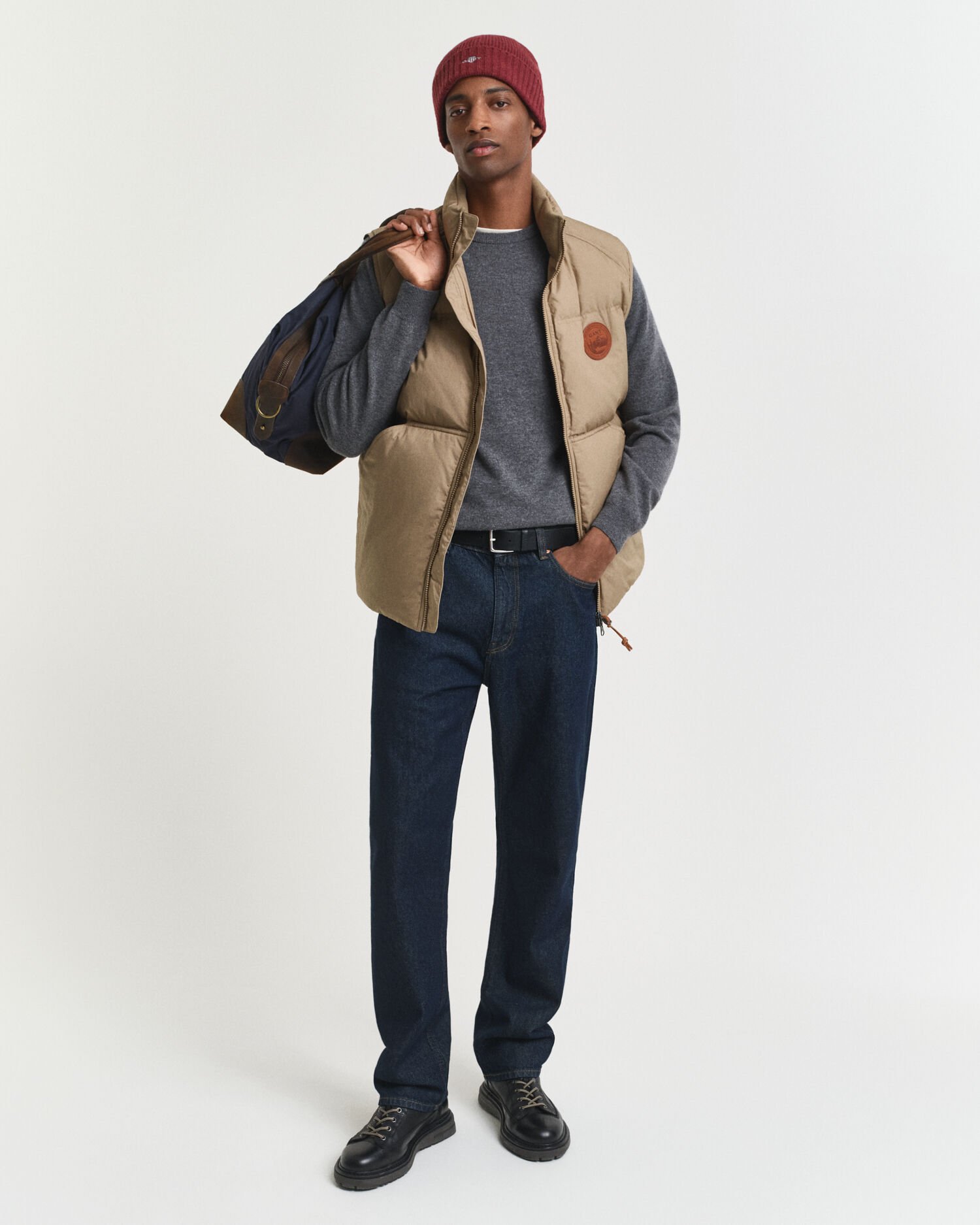 Ohut lampaanvillaneule, pyöreä pääntie