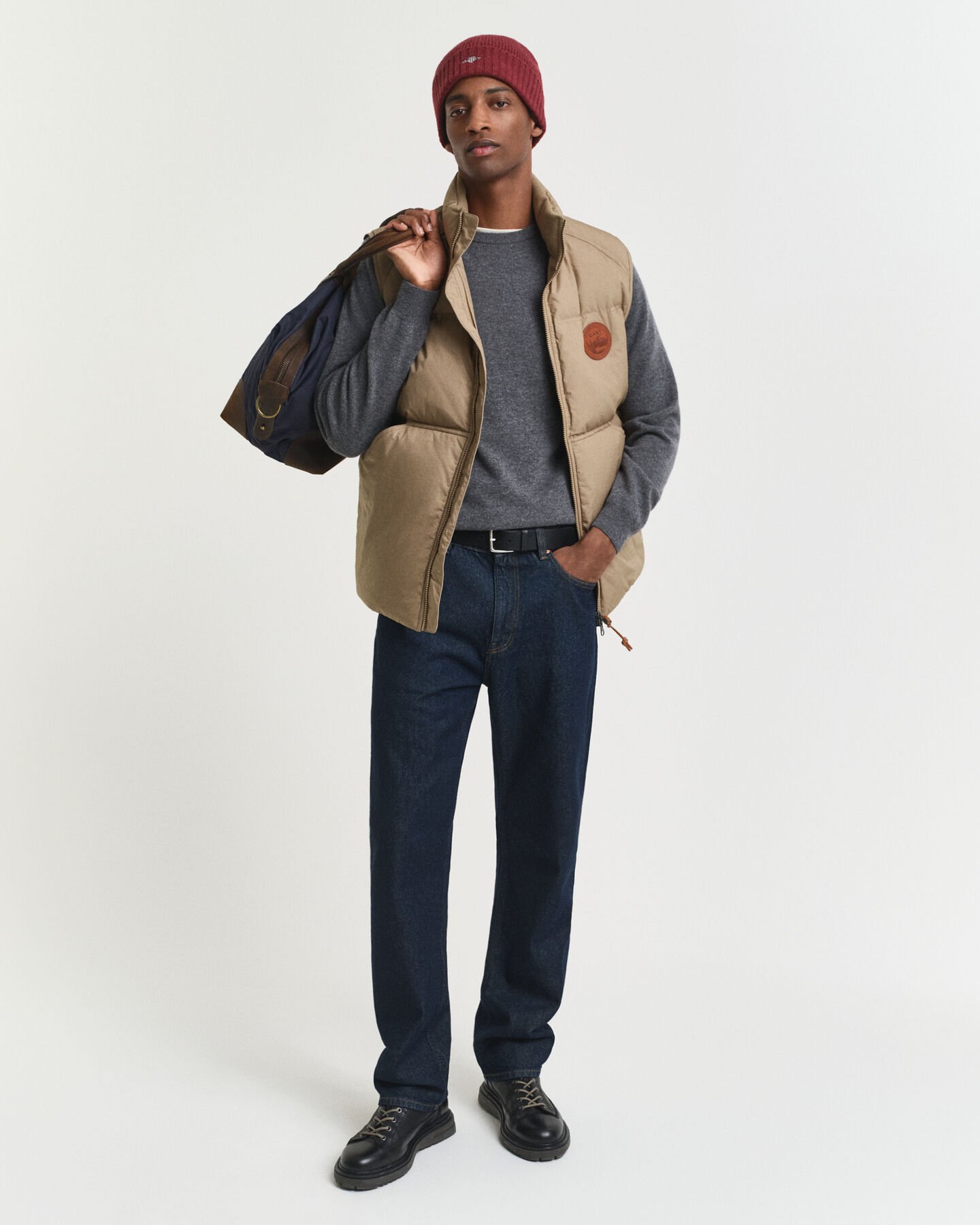 Ohut lampaanvillaneule, pyöreä pääntie