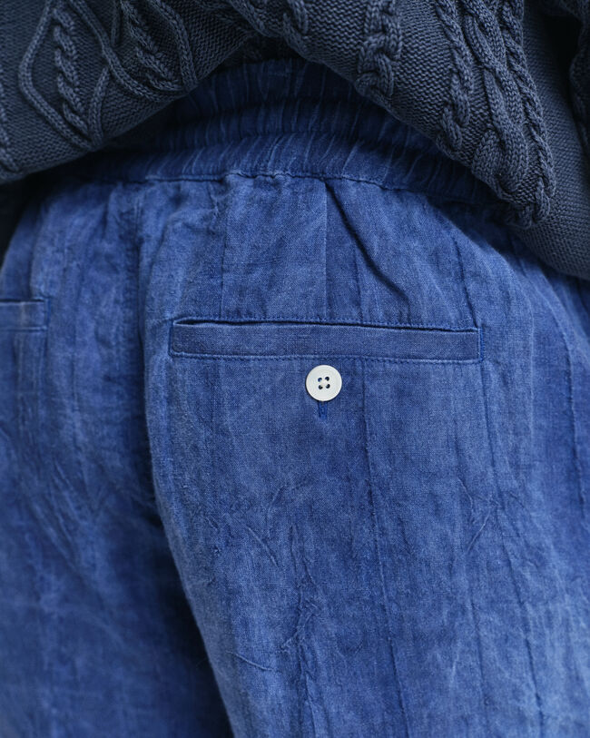 Relaxed fit -mitoitetut pellavashortsit