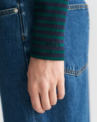 Pitkähihainen raidallinen joustinneulepoolo