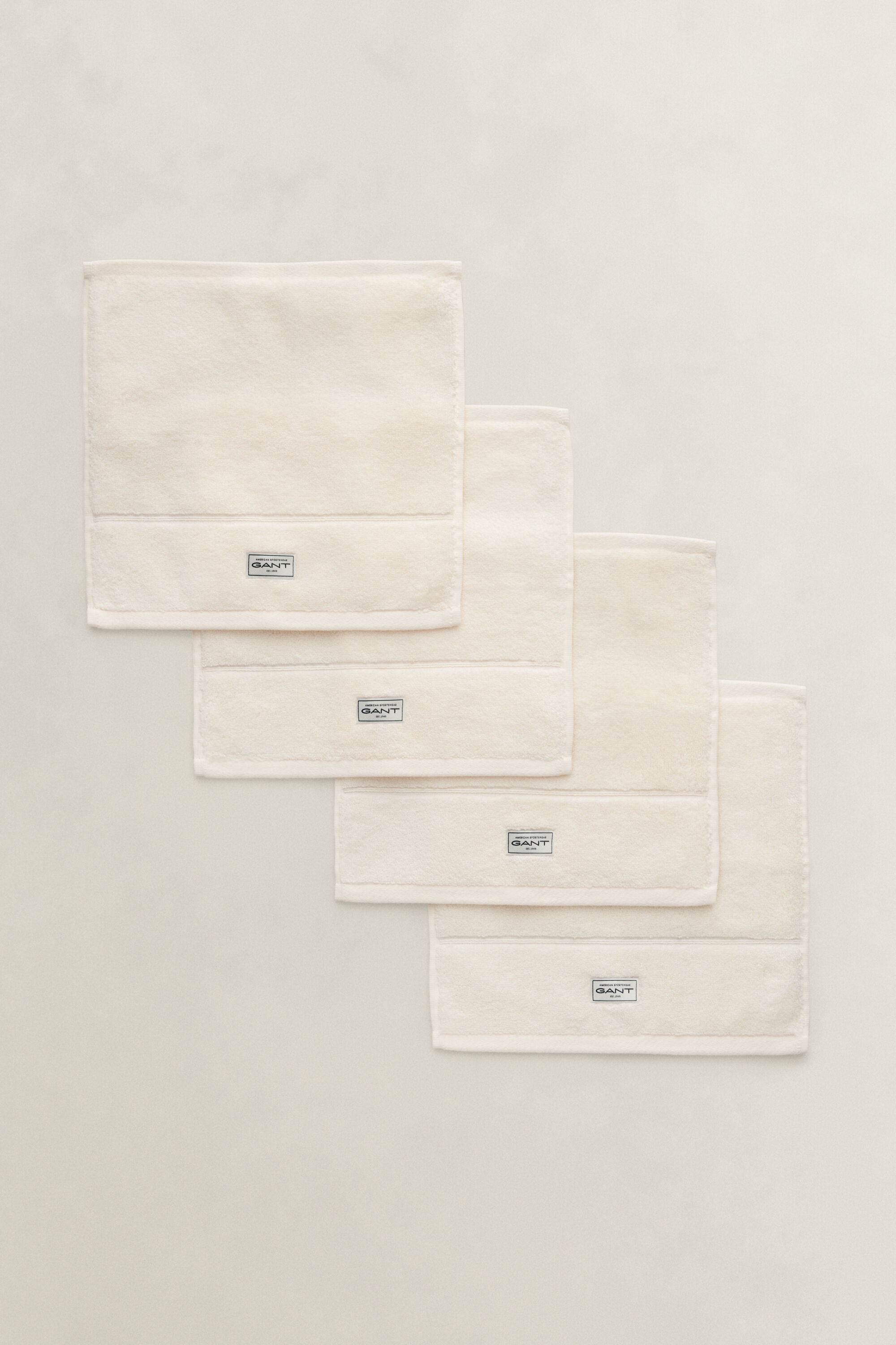 Premium-pyyhkeet (30 cm x 30 cm), 4 kpl:n pakkaus