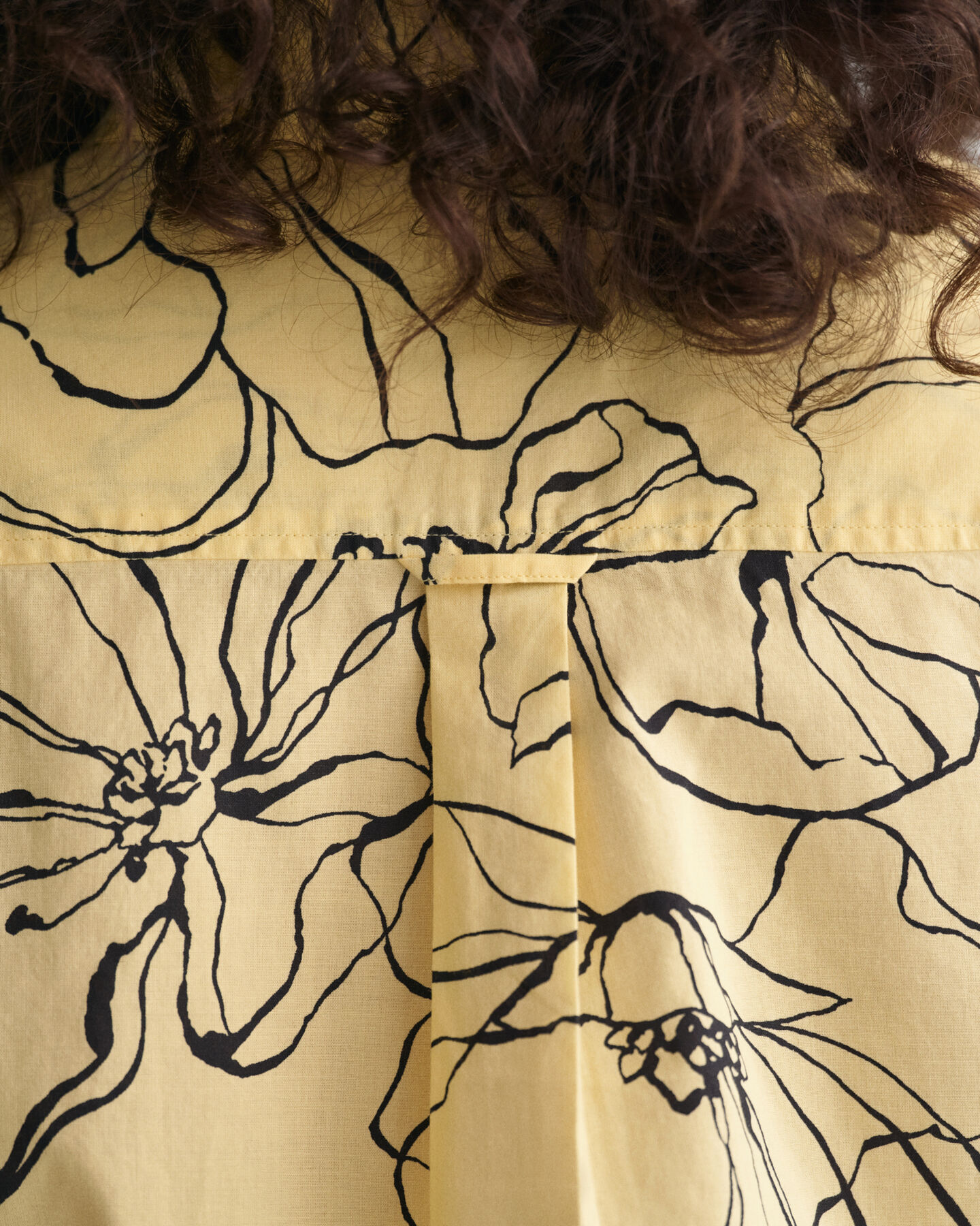 Regular fit ‑mitoitettu viivakuvioitu puuvillavoileepaita