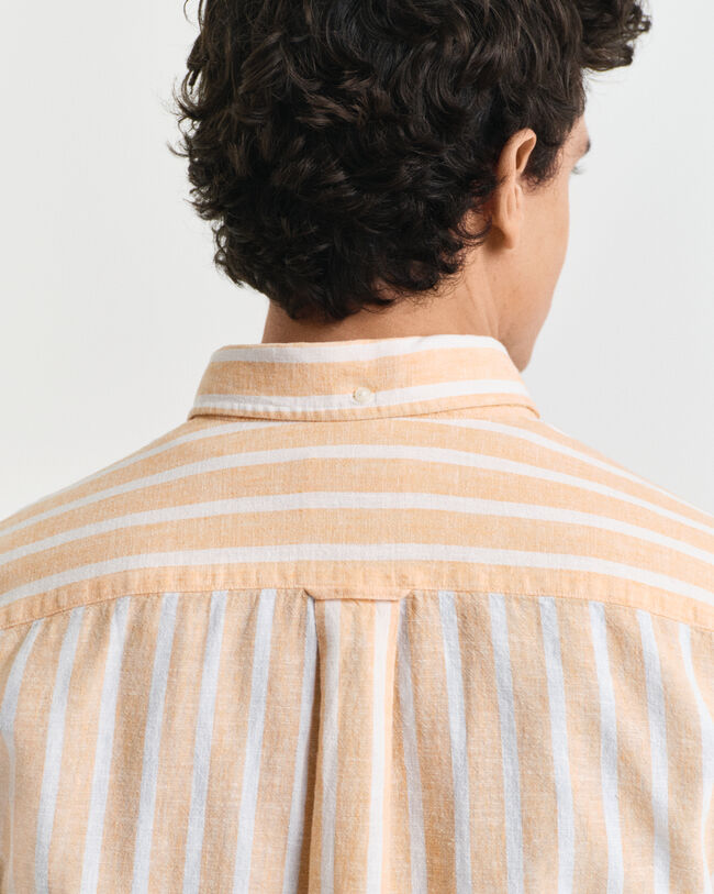 Regular&nbsp;fit ‑mitoitettu raitapaita puuvillapellavaa