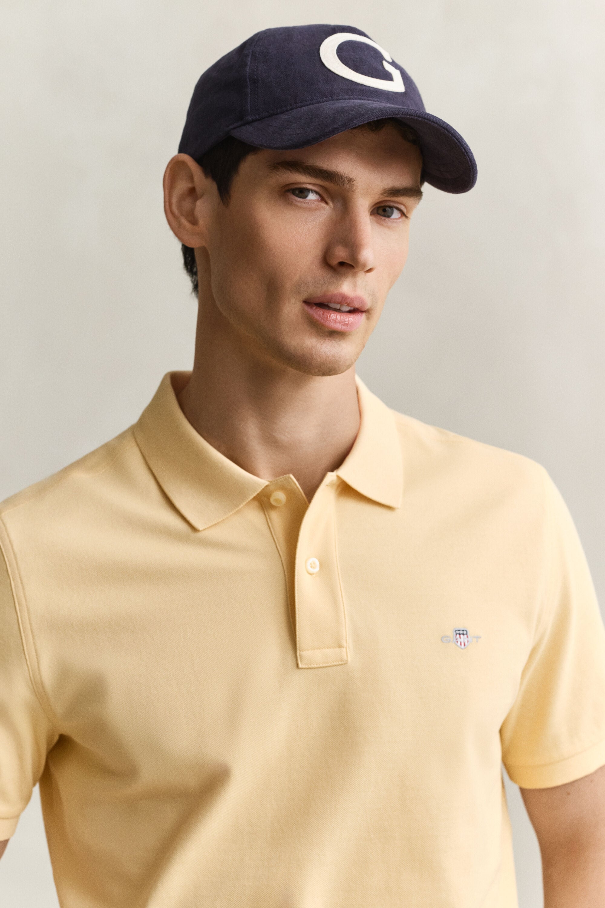 Regular fit ‑mitoitettu pikeepaita