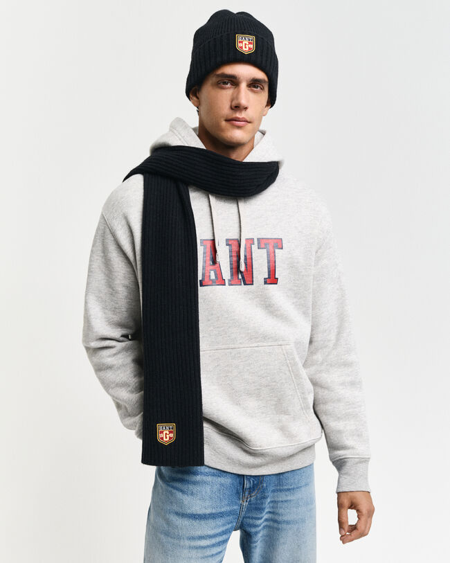 Badge-villapipo ja ‑kaulaliina lahjapakkauksessa