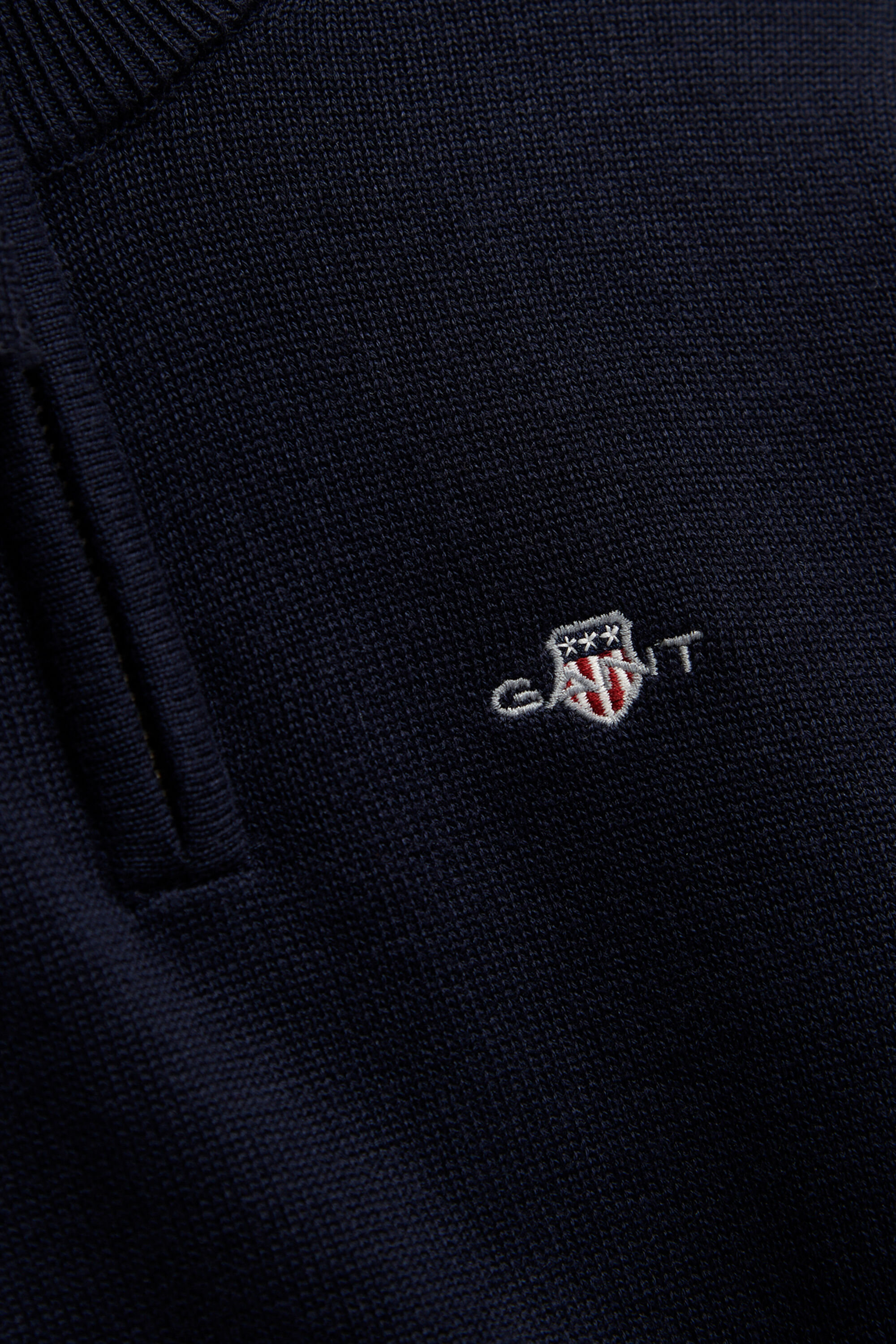 Boys-malliston Shield‑neulepusero, vetoketjukaulus