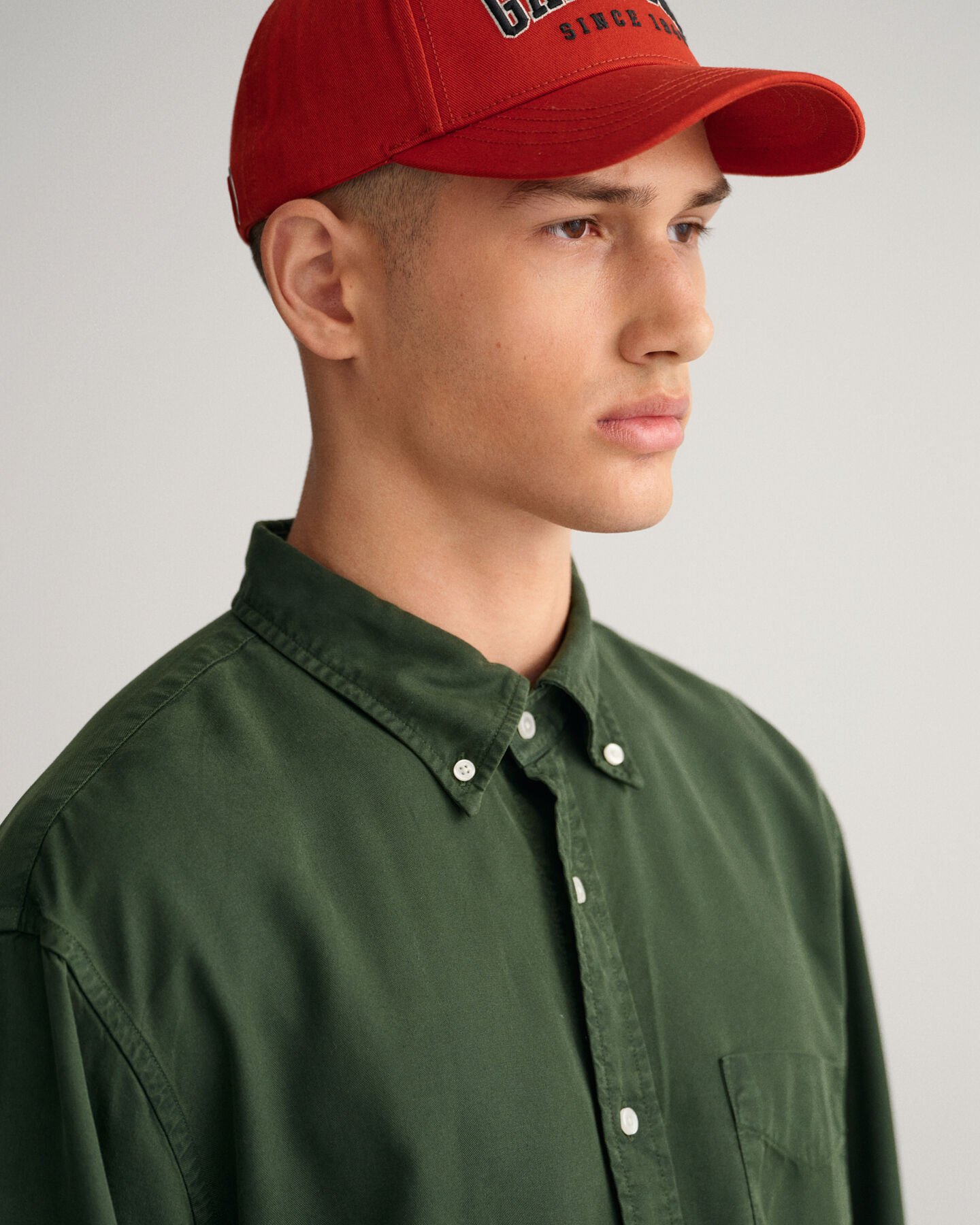 Relaxed fit ‑mitoitettu, valmiina v&auml;rj&auml;tty lyosellipaita