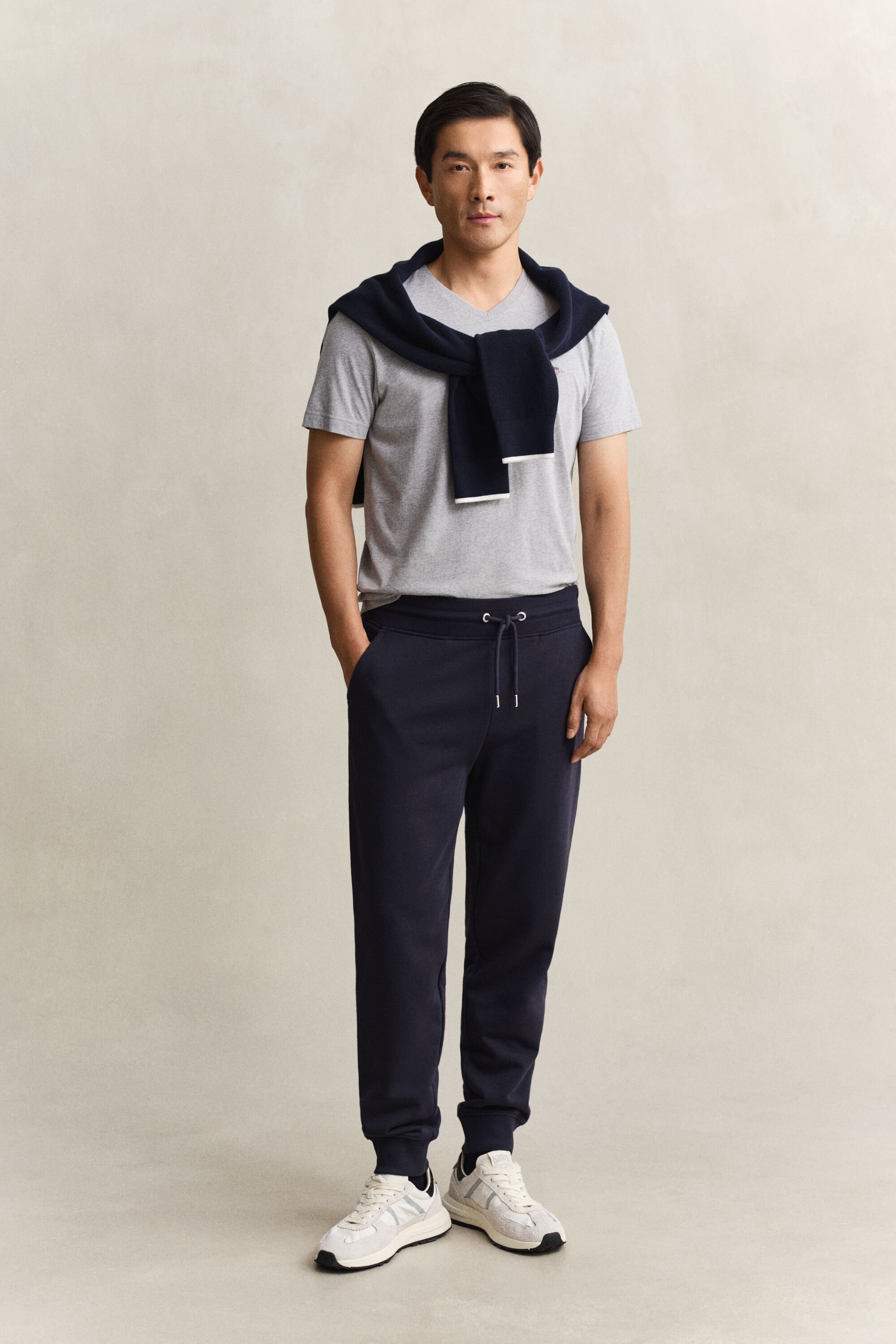 Shield-collegehousut