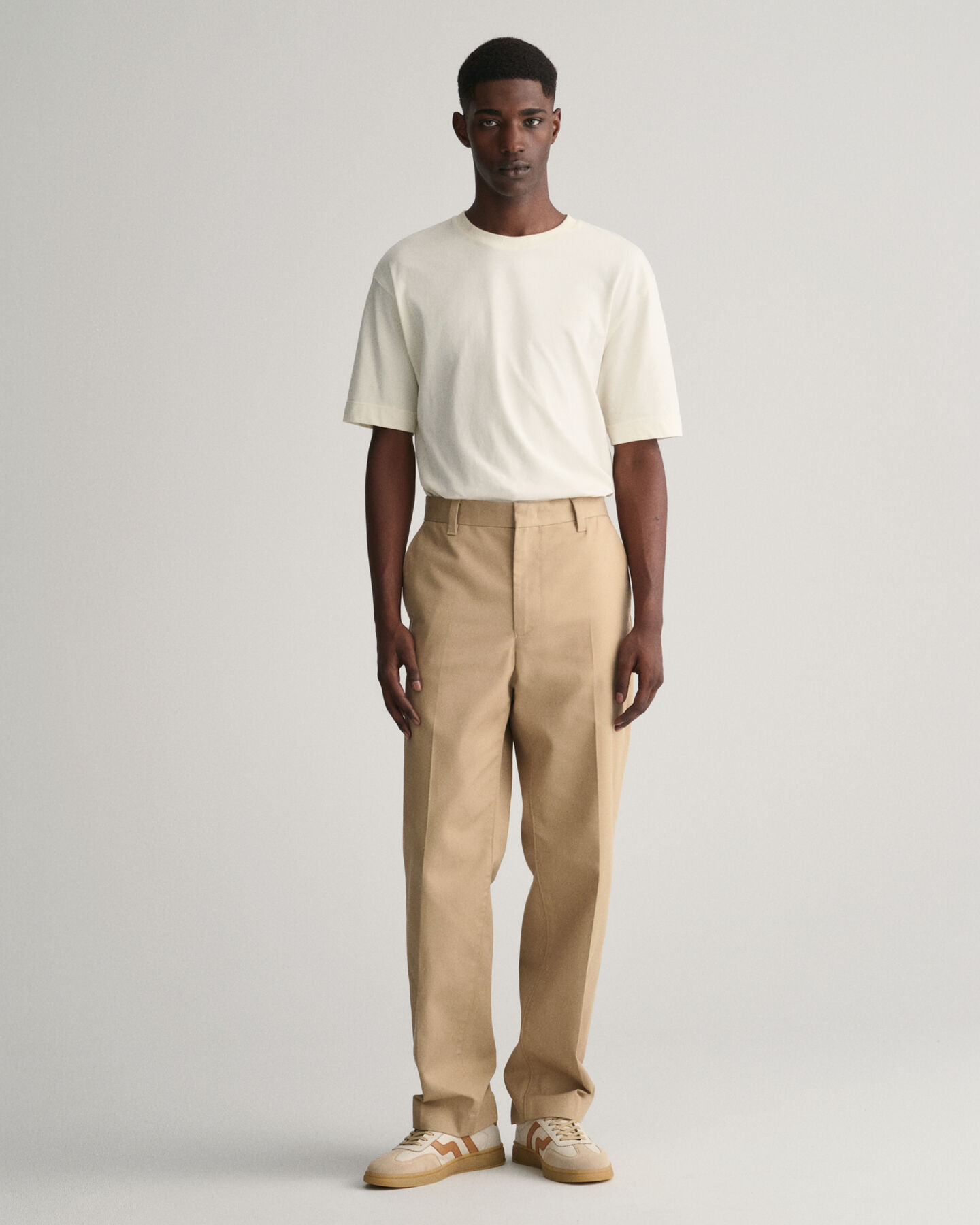 Loose fit -mitoitetut Work-chinot