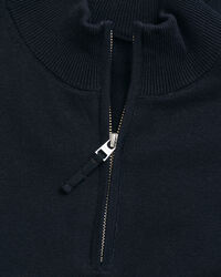 Teens-malliston Shield-puuvillaneulepusero, jossa vetoketjullinen pääntie