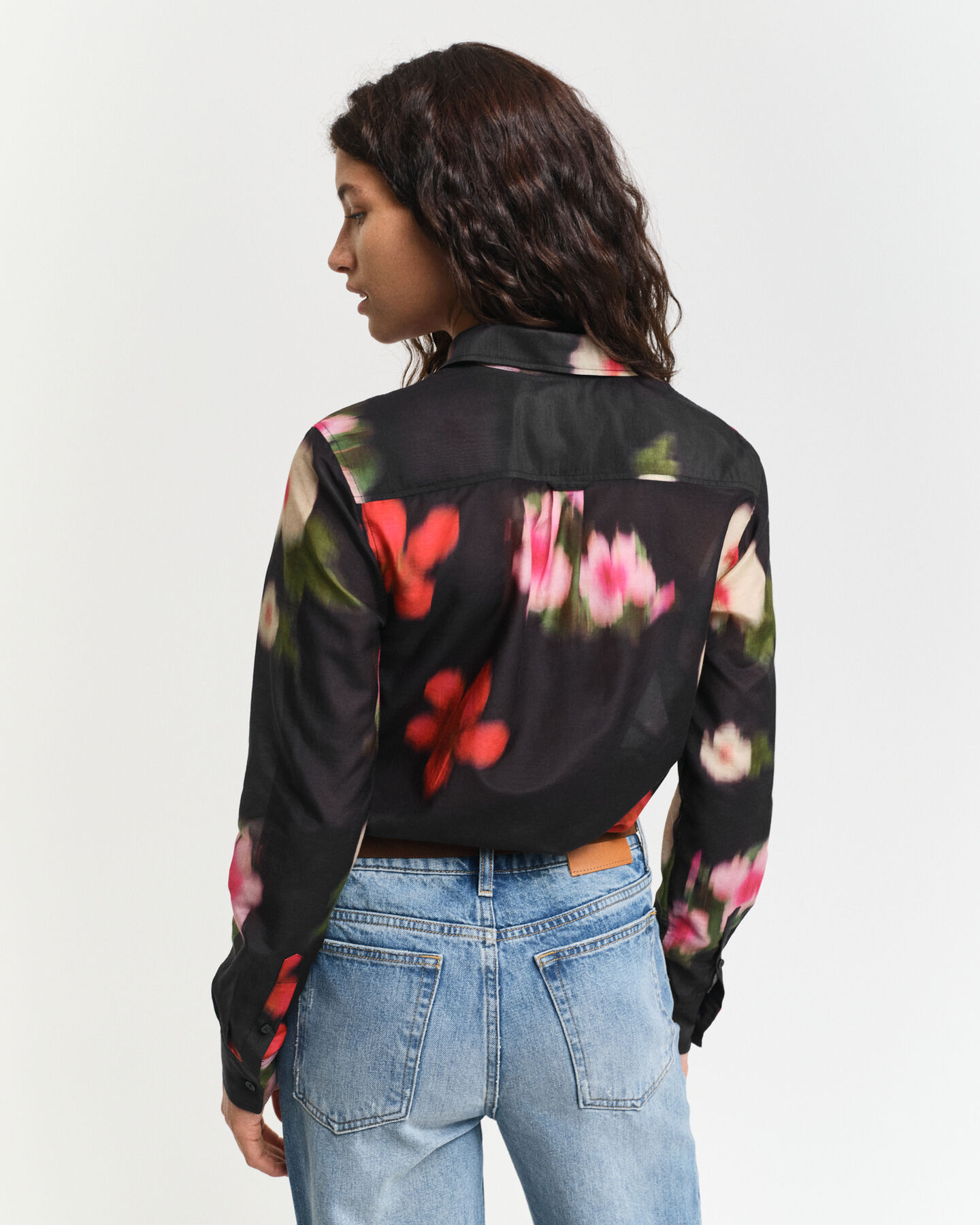 Regular fit ‑mitoitettu kukallinen puuvillasilkkipaita