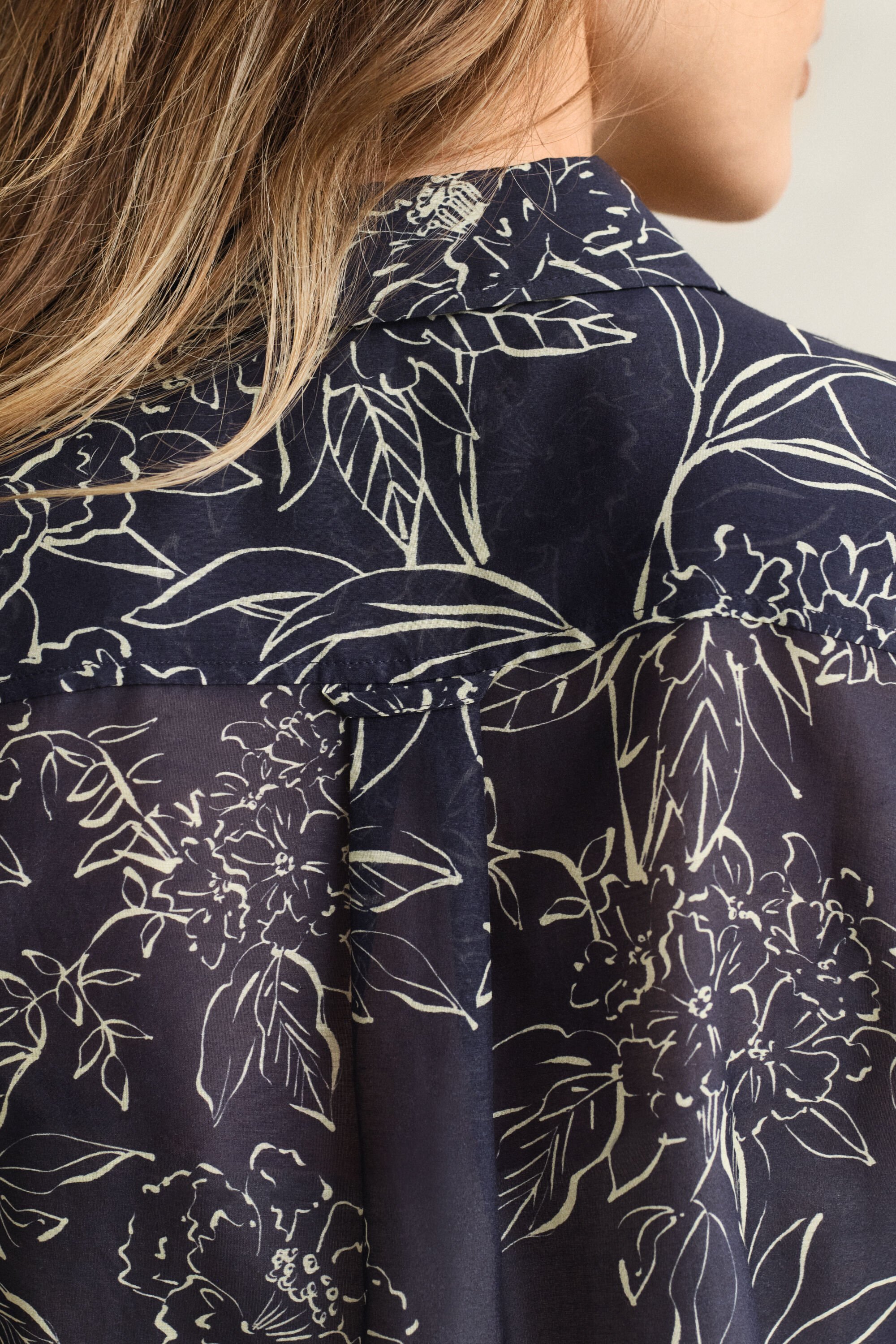 Regular fit ‑mitoitettu printtikuvioitu Floral‑paita puuvilla-silkkisekoitetta