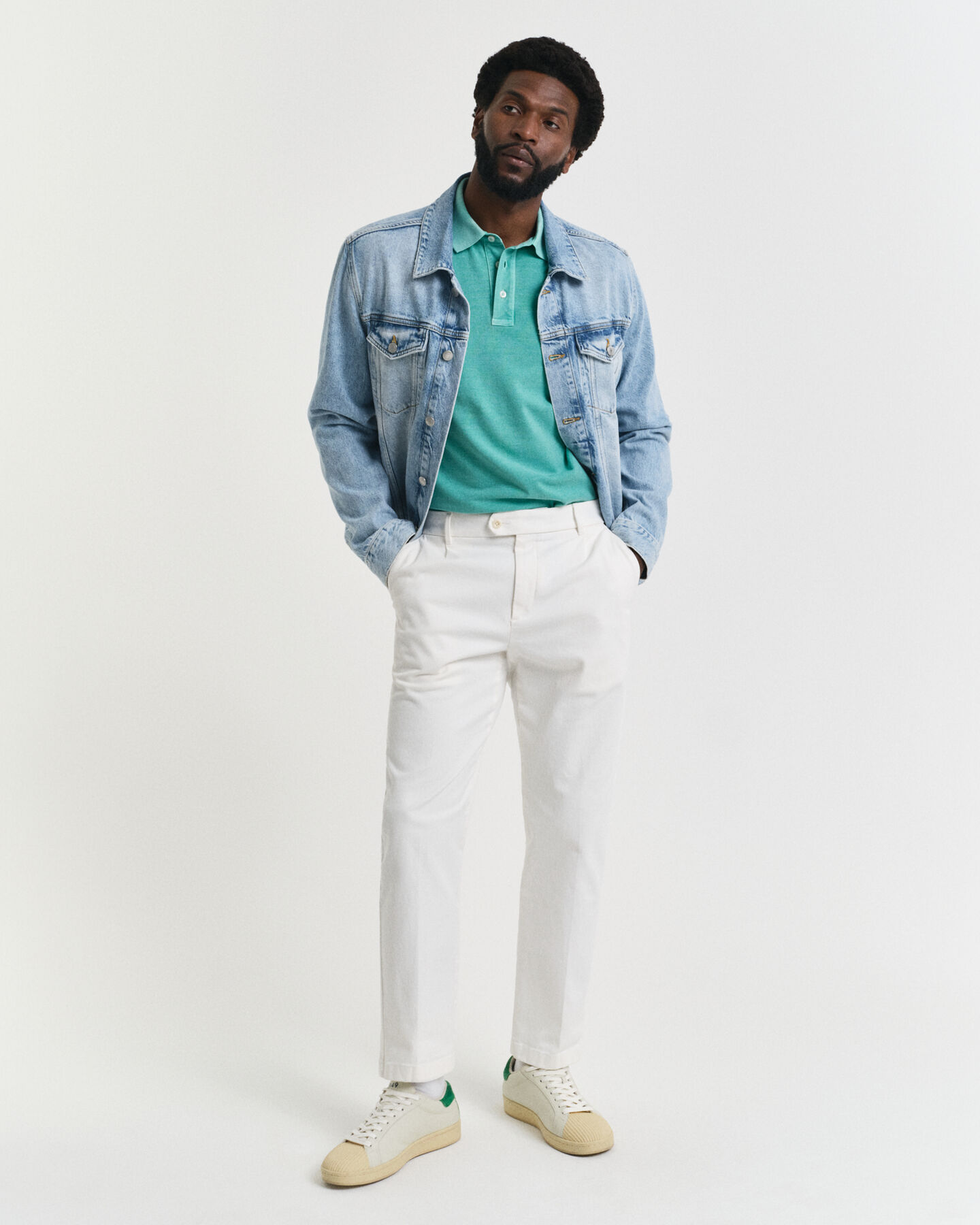 Slim fit ‑mitoitetut puuvillatvillihousut kapenevilla lahkeilla