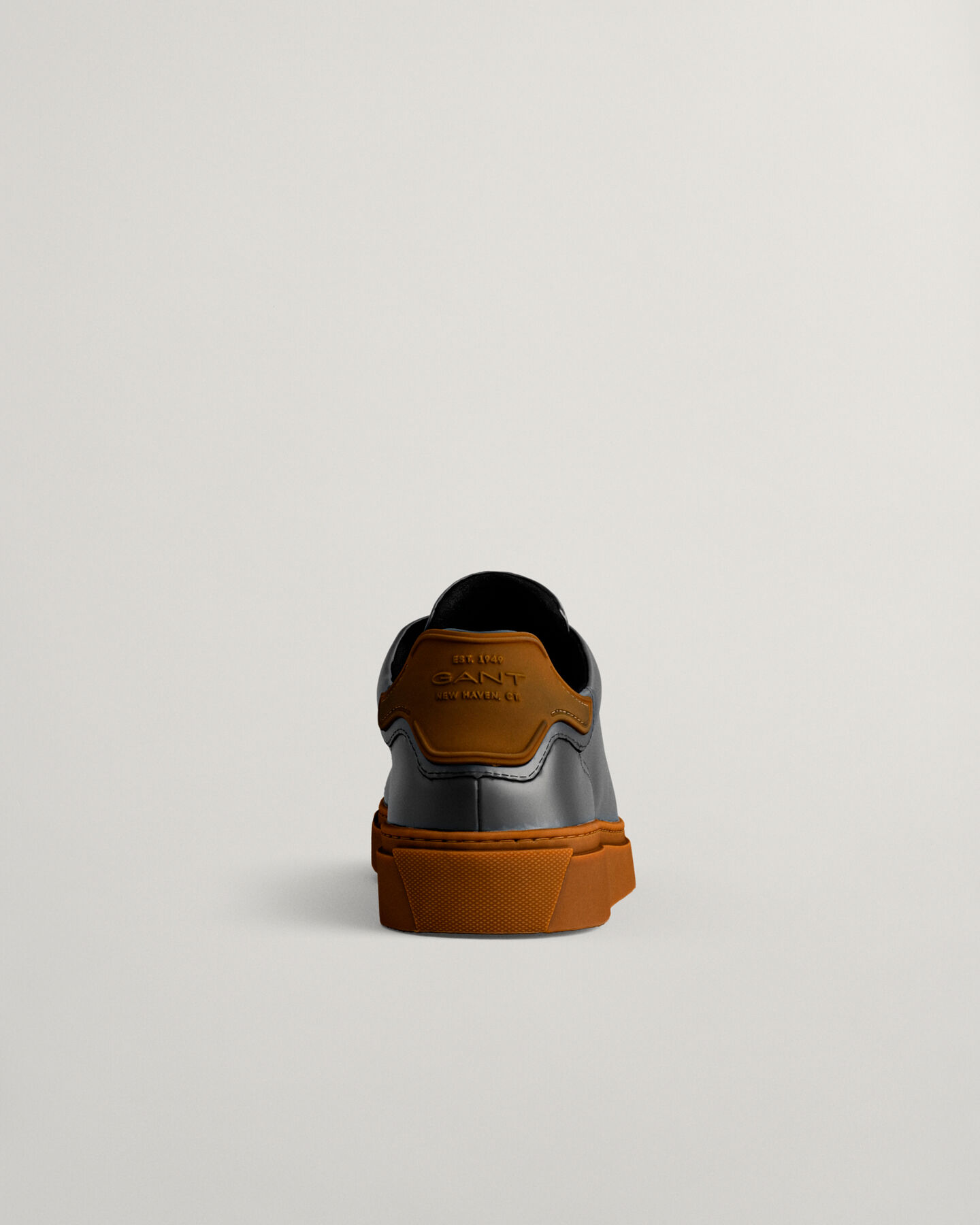 Mc&nbsp;Julien ‑tennarit