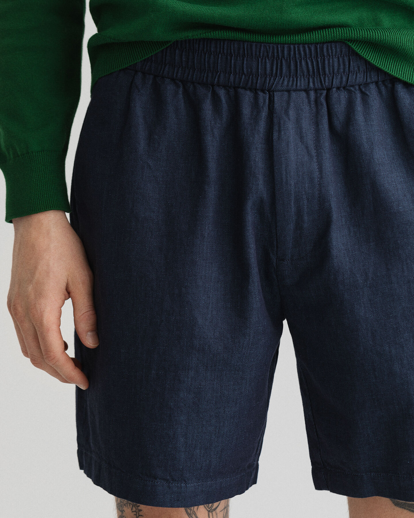 Kiristysnauhalliset shortsit