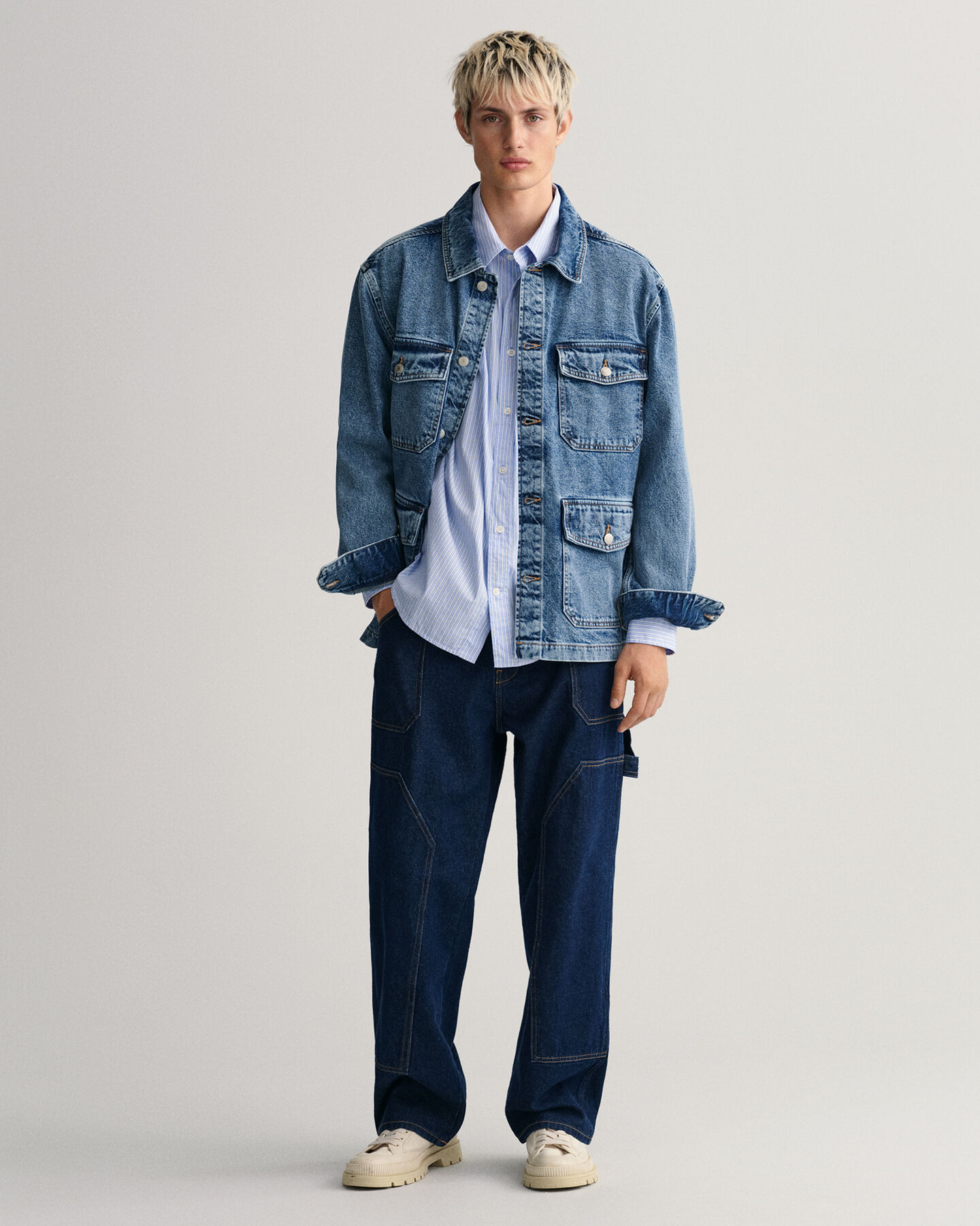 Oversized fit -mitoitettu raidallinen popliinipaita