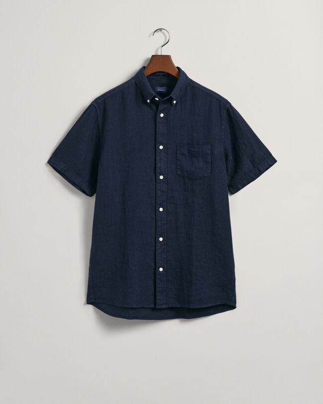 Regular&nbsp;fit ‑mitoitettu valmiina v&auml;rj&auml;tty lyhythihainen pellavapaita