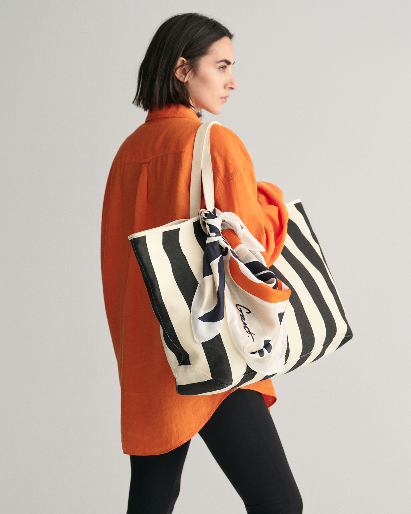 Palm Print ‑silkkihuivi