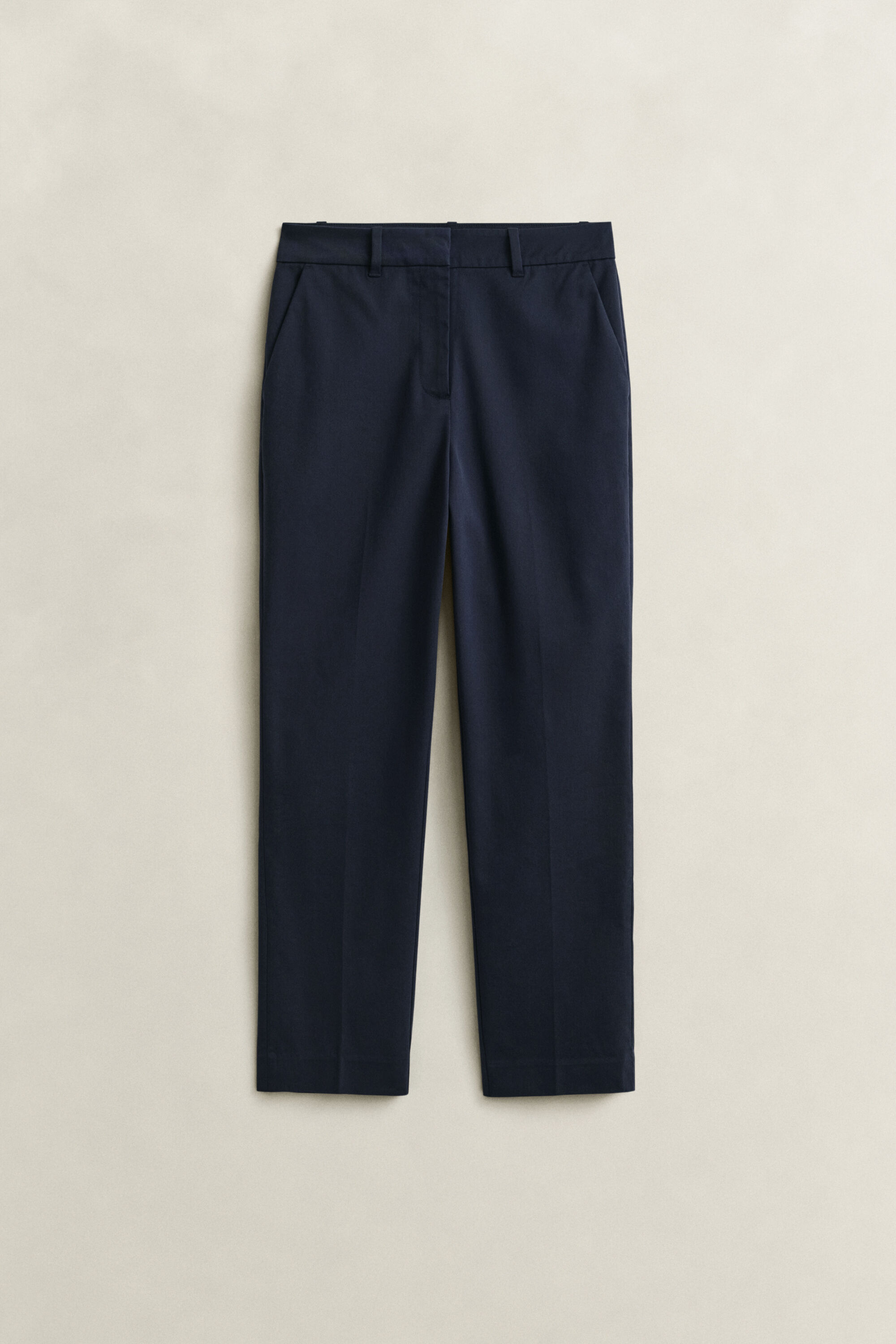 Slim fit ‑mitoitetut housut