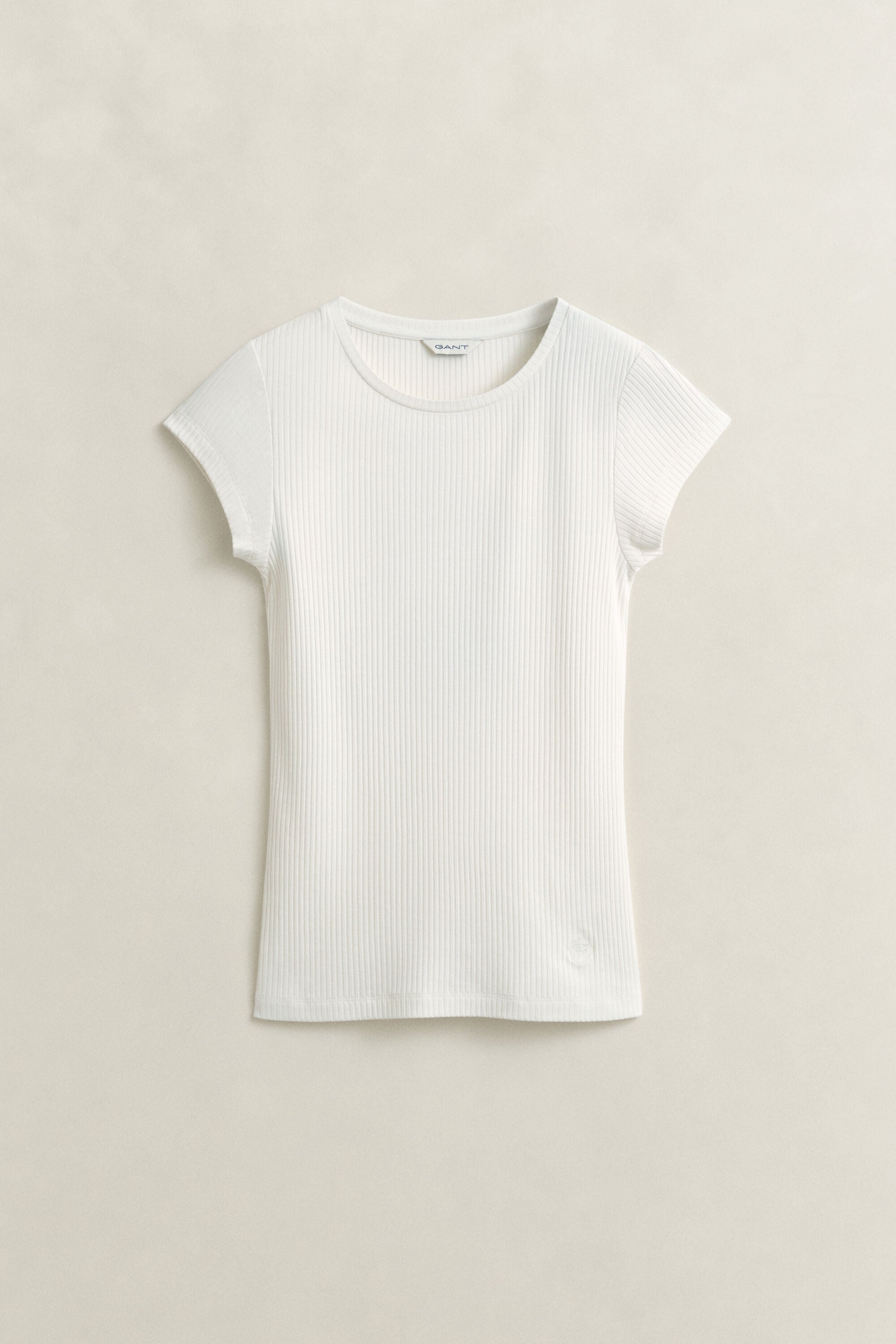 Slim fit -mitoitettu joustinneulottu t‑paita