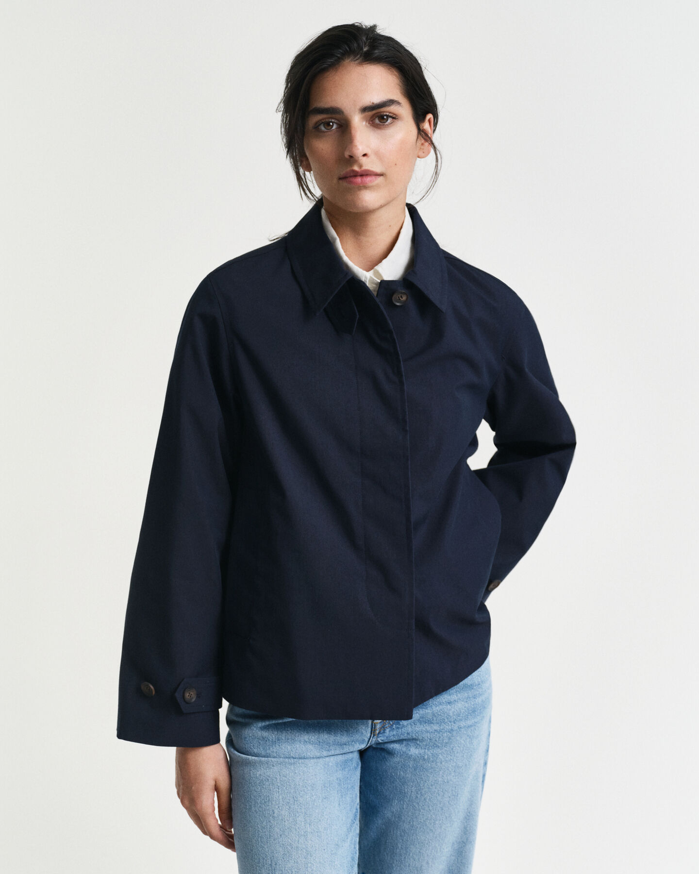 Lyhyt puuvillainen autotakki