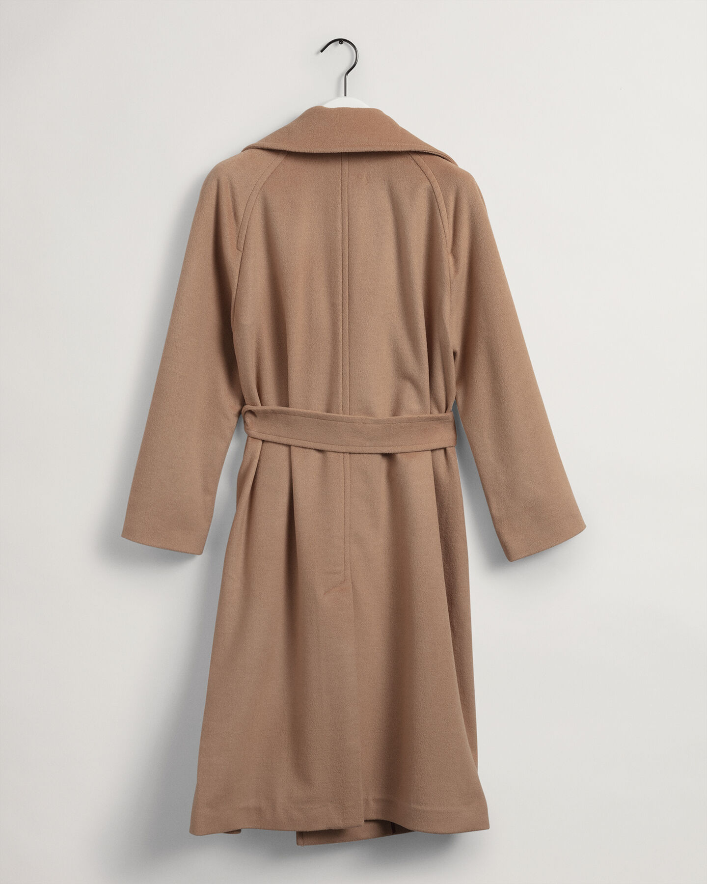 Villasekoitetakki vyöllä