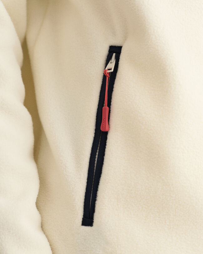 Kevyt fleecepusero puolivetoketjulla