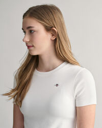 Teen Girls ‑malliston ribbineulottu Shield‑t‑paita