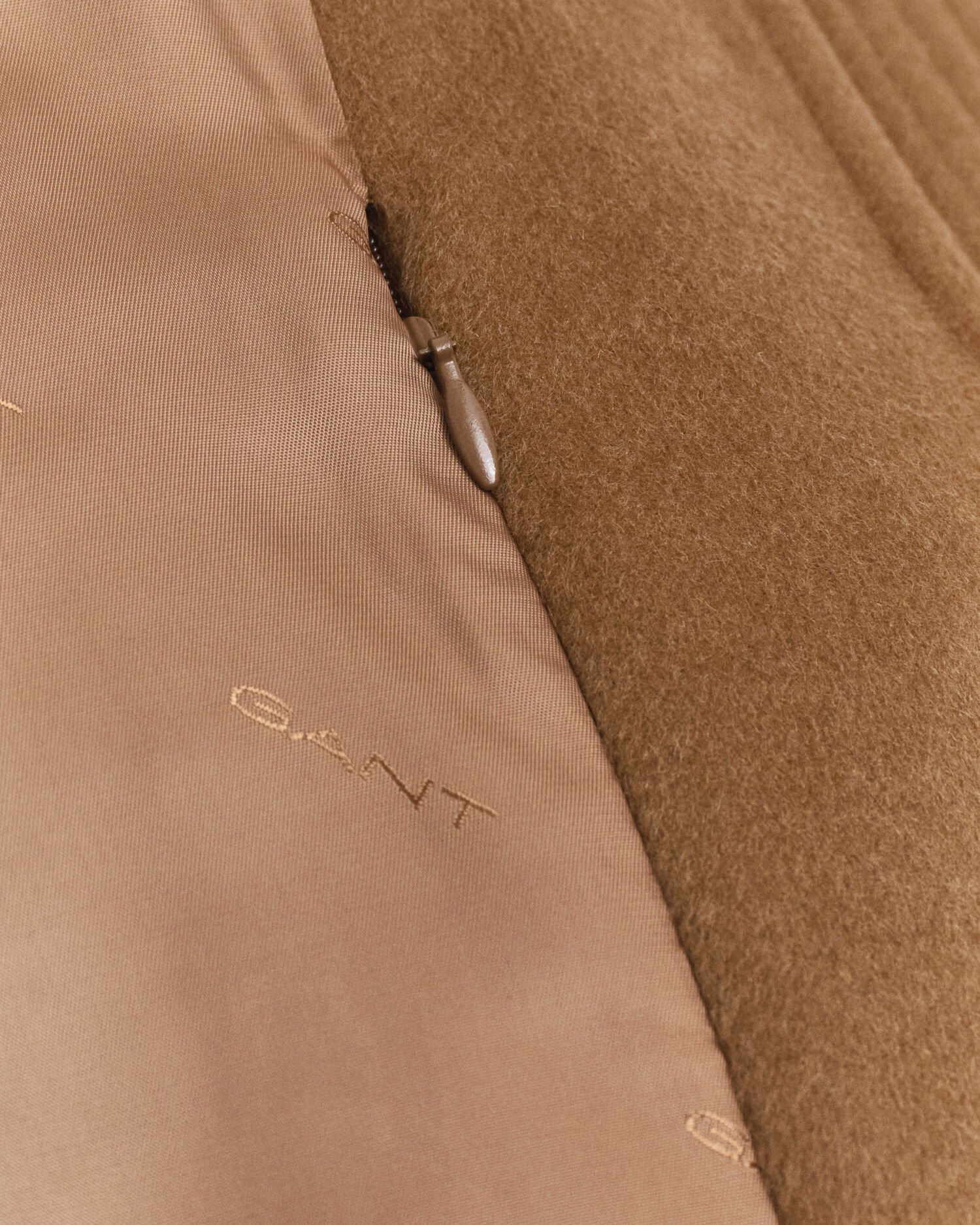 Villasekoitteinen lentäjäntakki