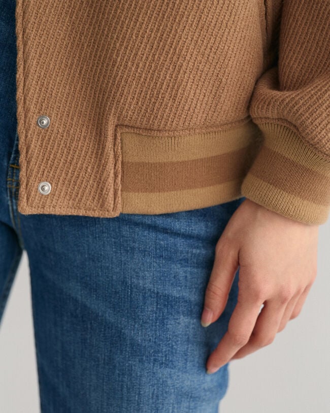 Villatvillikankainen GANT Varsity Jacket ‑takki