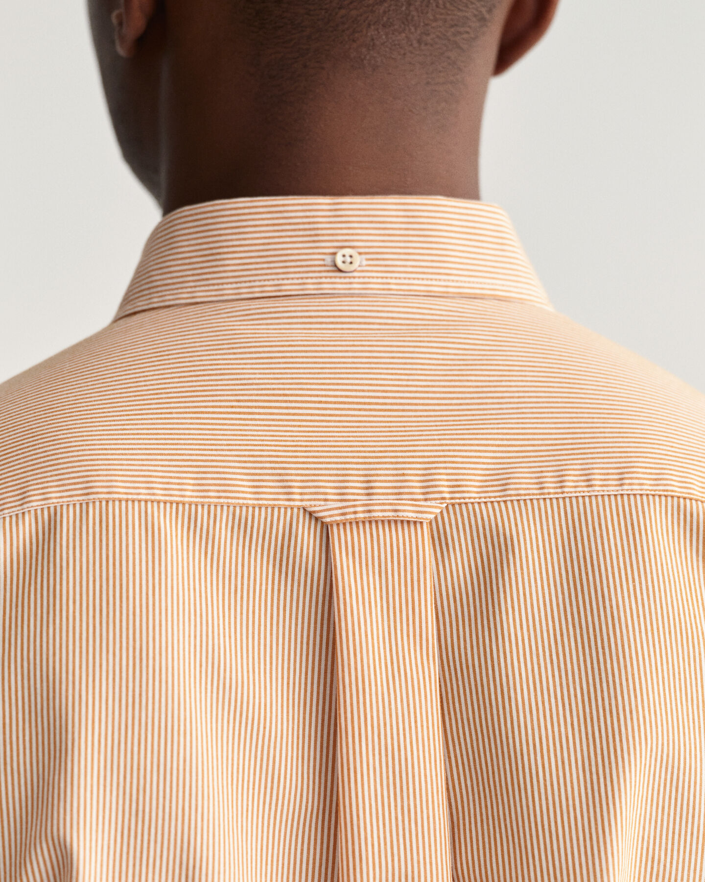 Regular fit ‑mitoitettu pystyraidallinen paita broadcloth-kankaasta