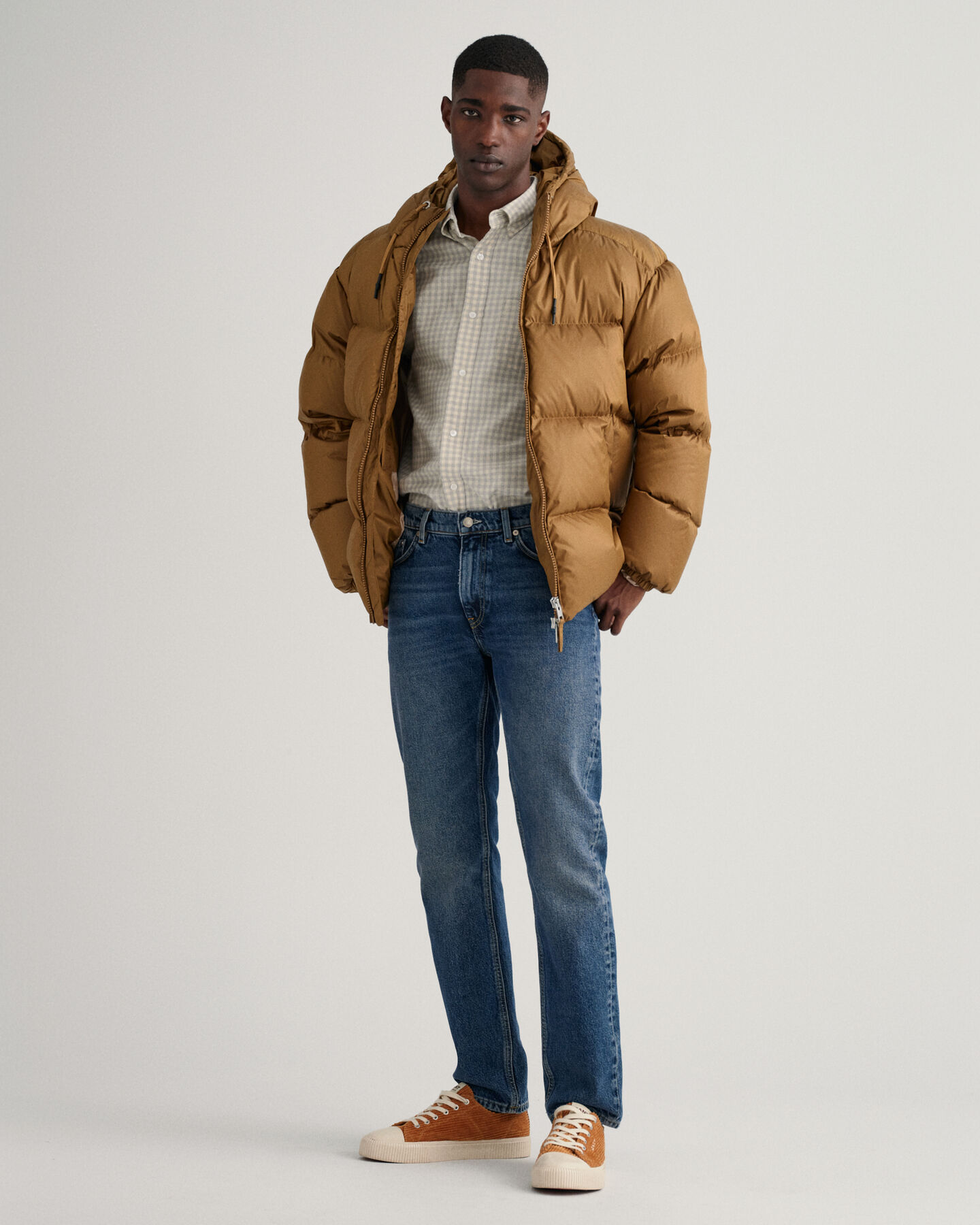 Regular fit ‑mitoitetut Arley Expressive Wash ‑farkut