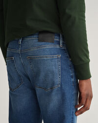 Extra slim fit ‑mitoitetut Maxen Retro Shield ‑farkut