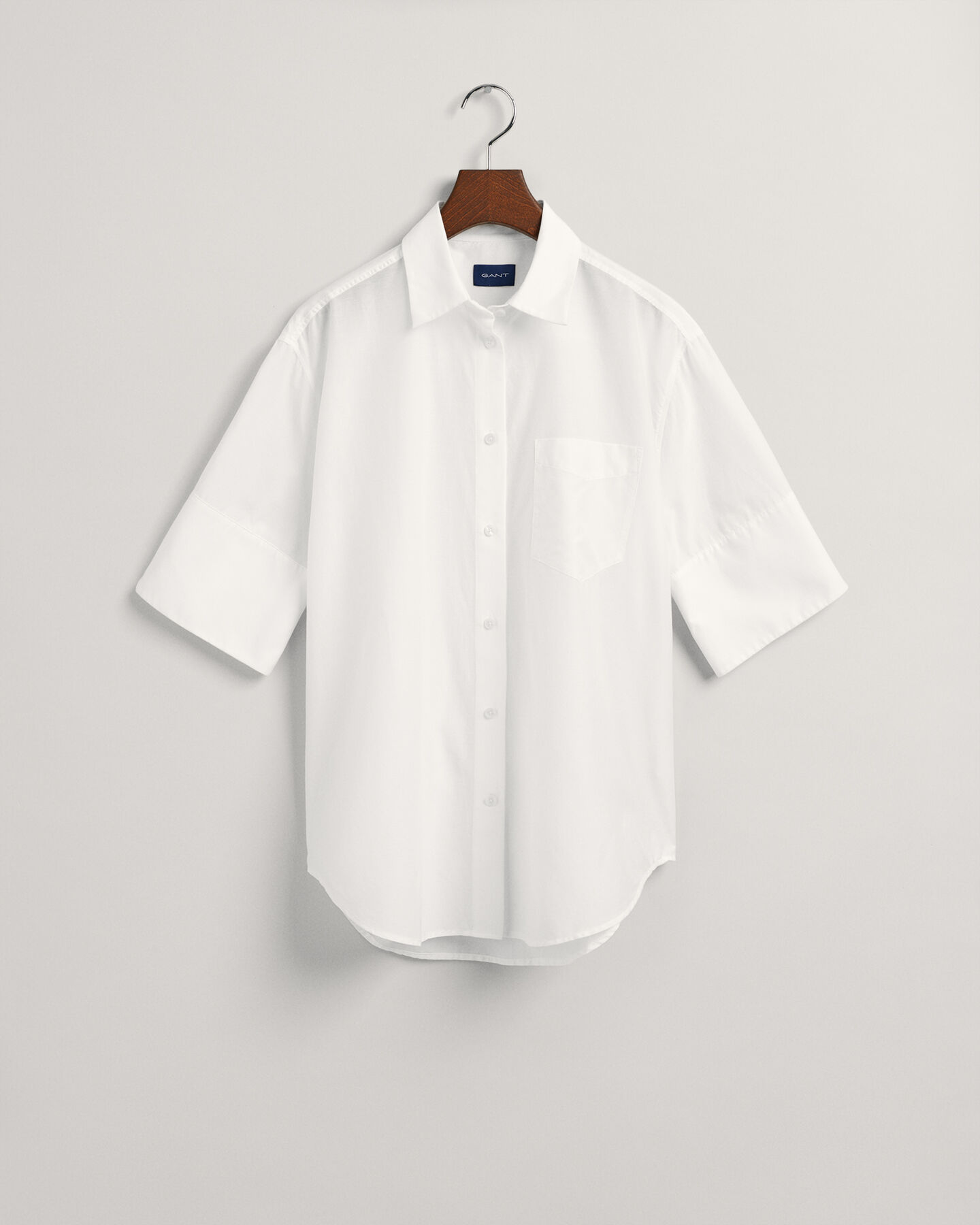 Relaxed&nbsp;fit ‑mitoitettu lyhythihainen paita puuvilla-silkkisekoitetta