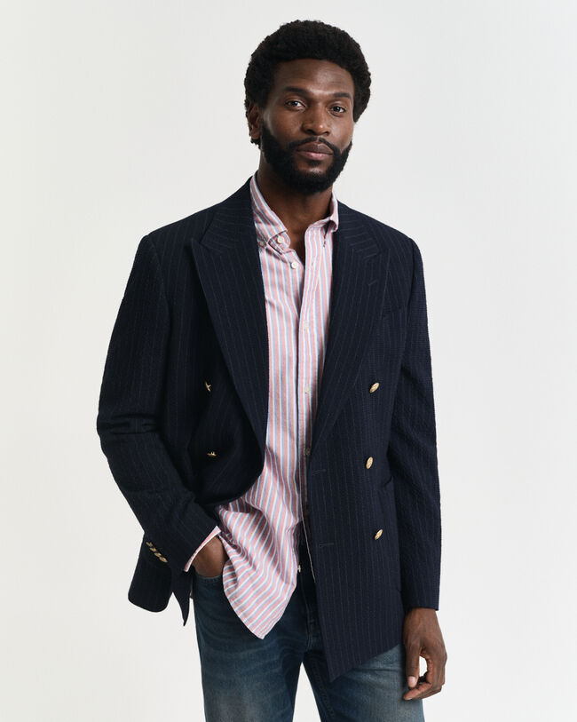 Slim fit -mitoitettu raidallinen seersucker-klubitakki