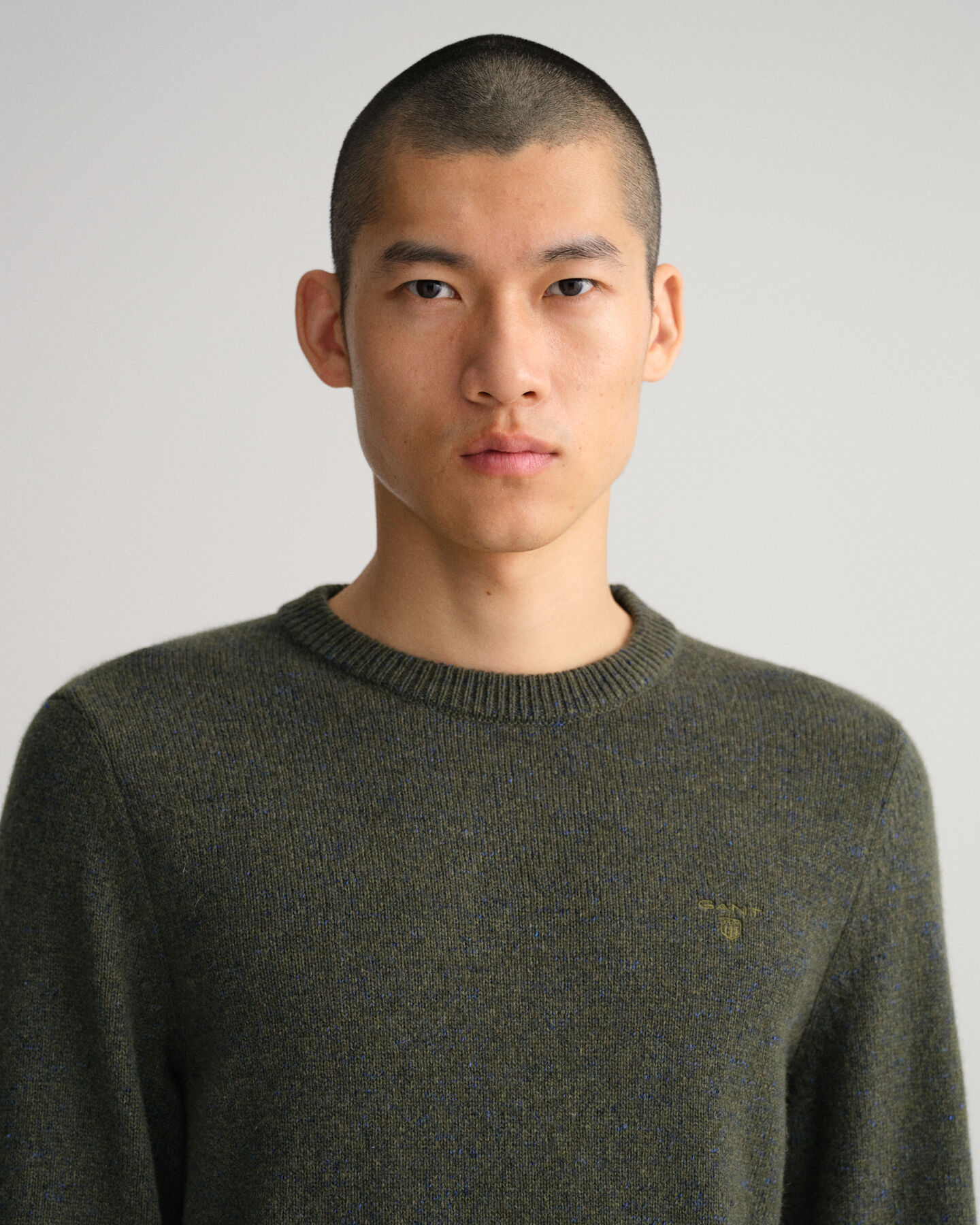 Meleerattu Neps-neulepusero, py&ouml;re&auml; p&auml;&auml;ntie