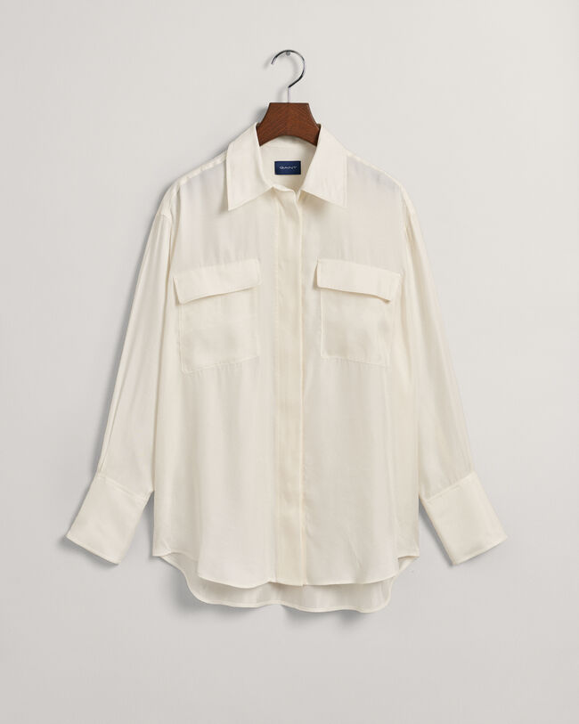 Relaxed fit ‑mitoitettu taskullinen paita