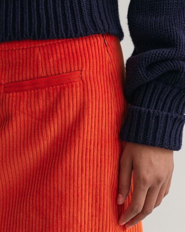 Vakosamettinen minihame