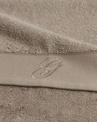 Kirjailtu pyyhe (30 cm x 50 cm)