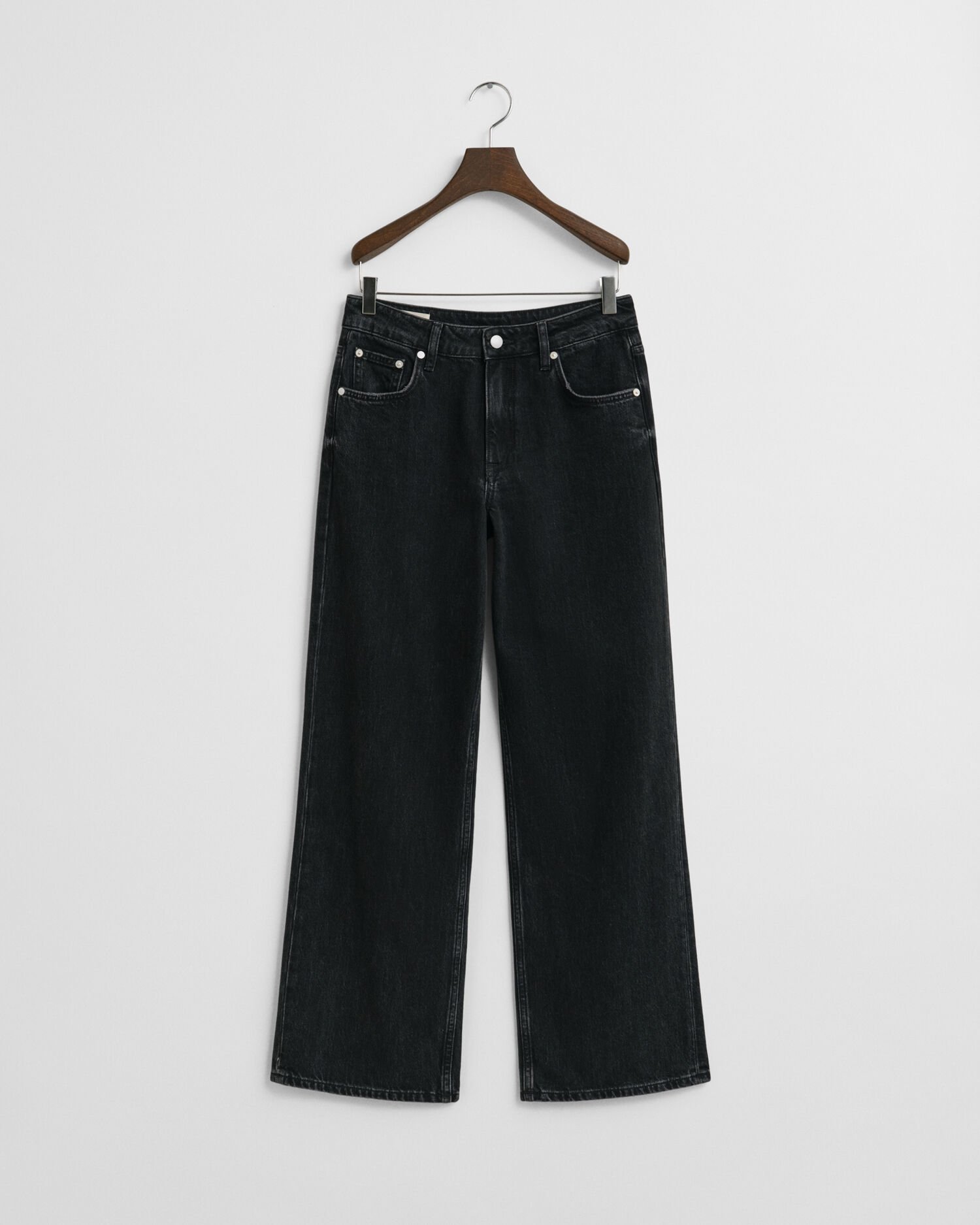 Relaxed fit ‑mitoitetut farkut