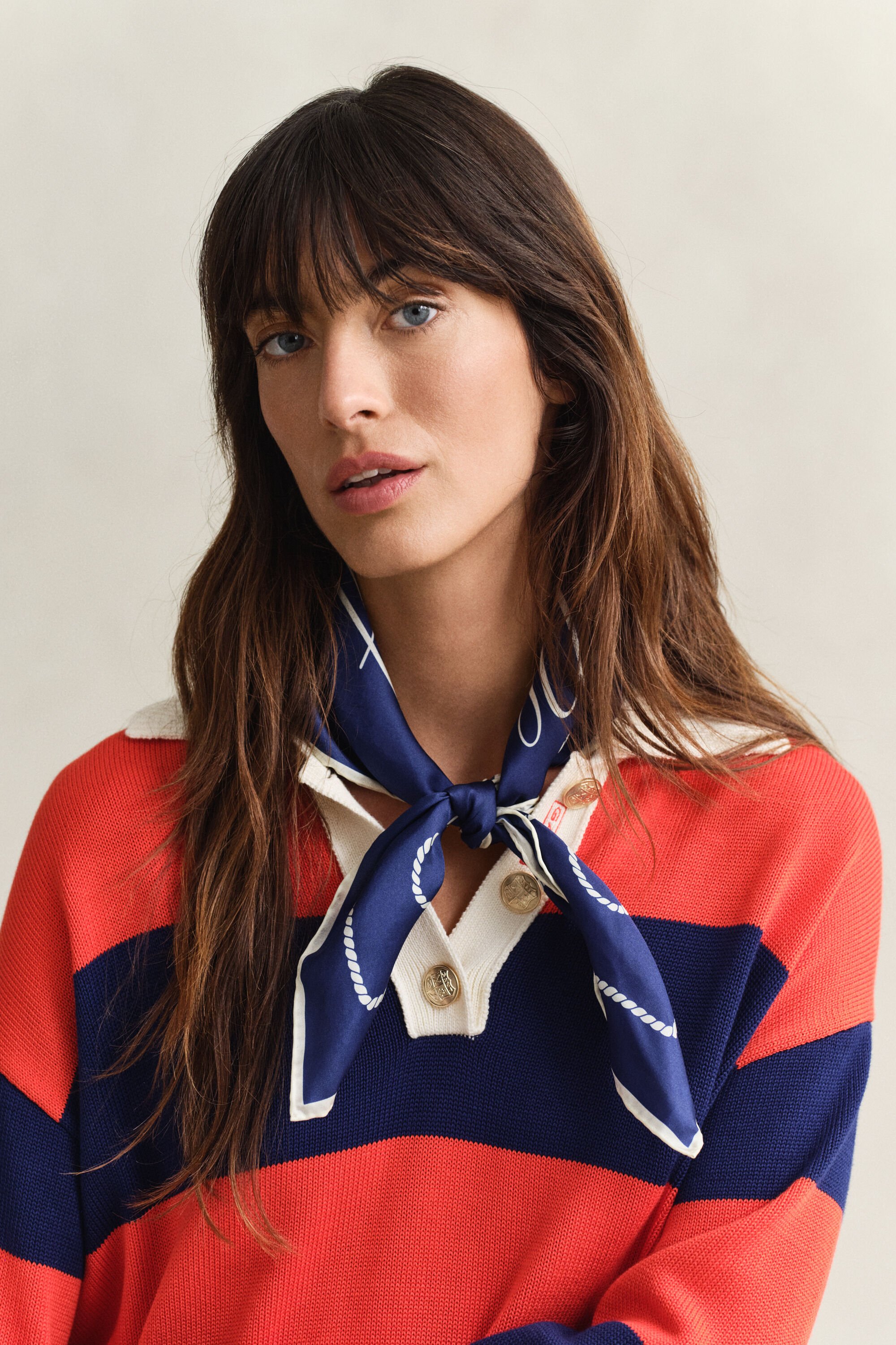 Köysikuvioinen silkkihuivi