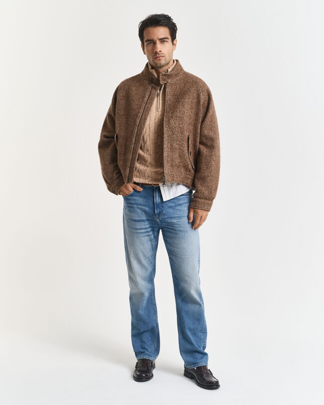 Karitsanvillainen palmikkoneule, vetoketjukaulus