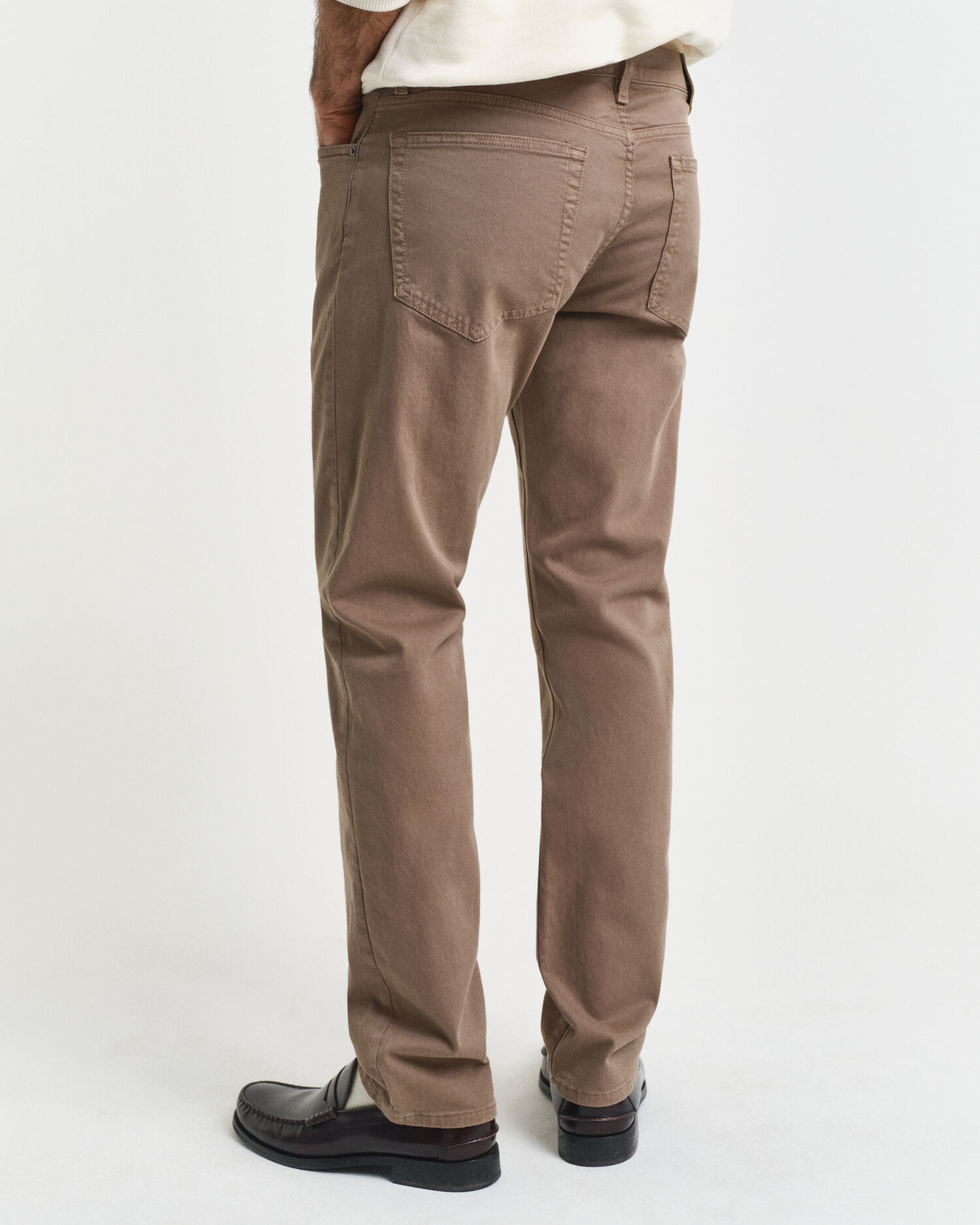 Regular fit ‑mitoitetut Desert-farkut