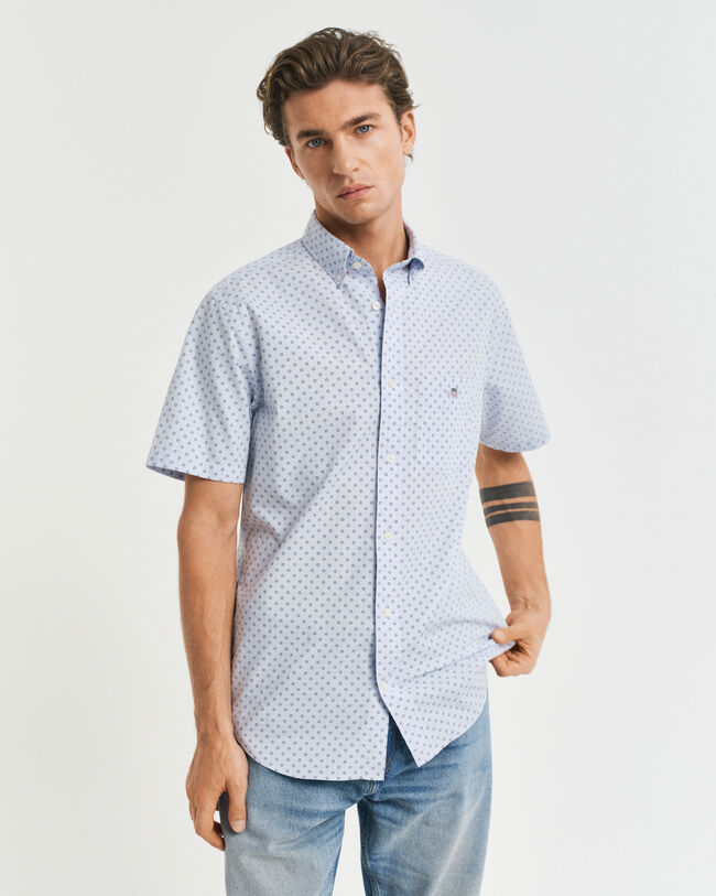 Regular fit ‑mitoitettu lyhythihainen pikkukuviollinen paita