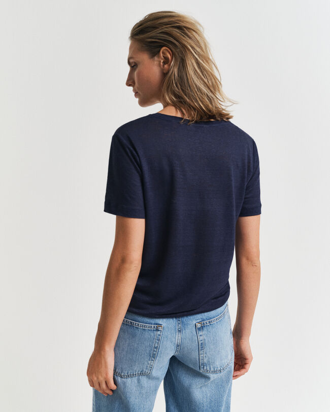 Pellava-t‑paita, v-p&auml;&auml;ntie